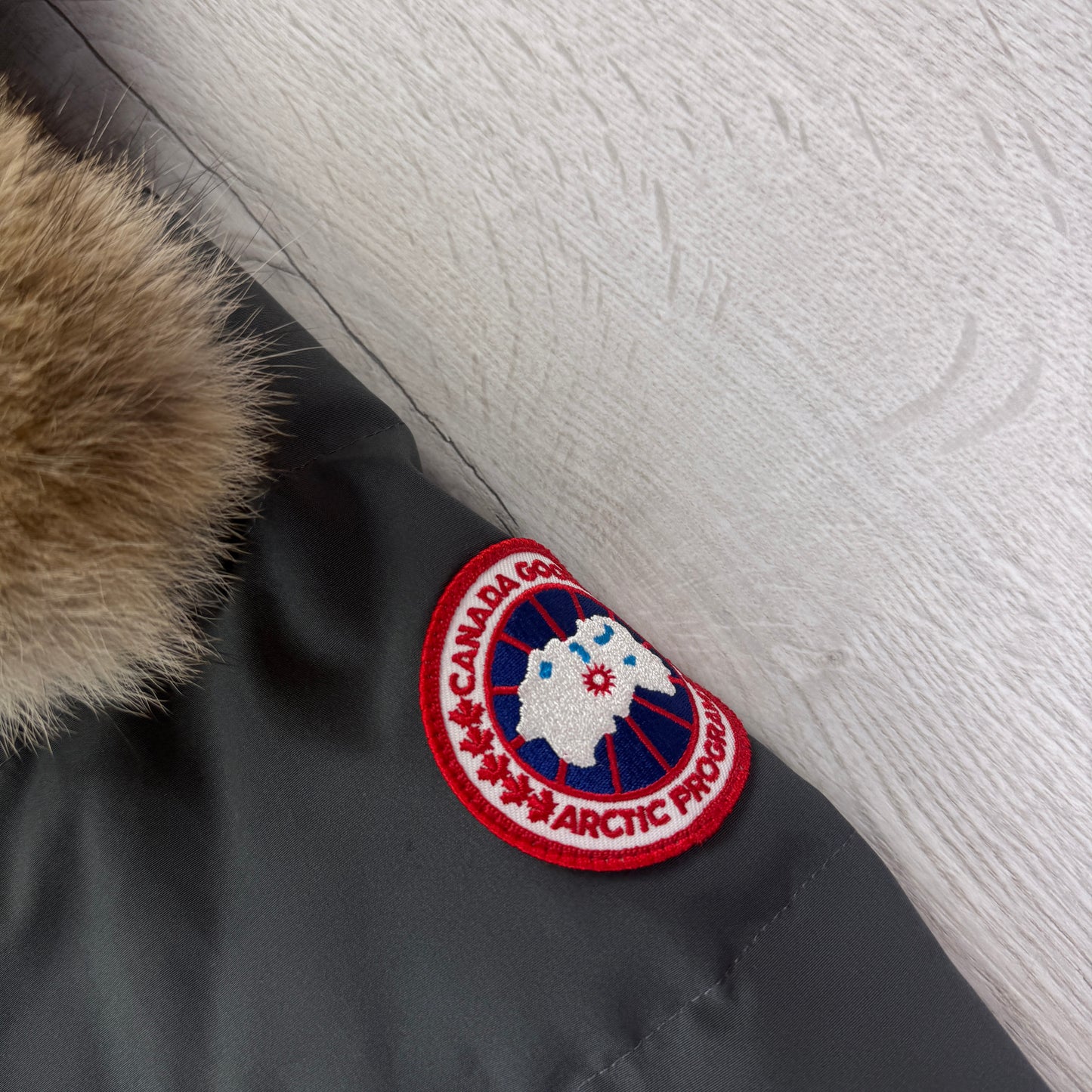 Canada Goose Men’s Graphite Carson Parka Jacket With Fur - XS