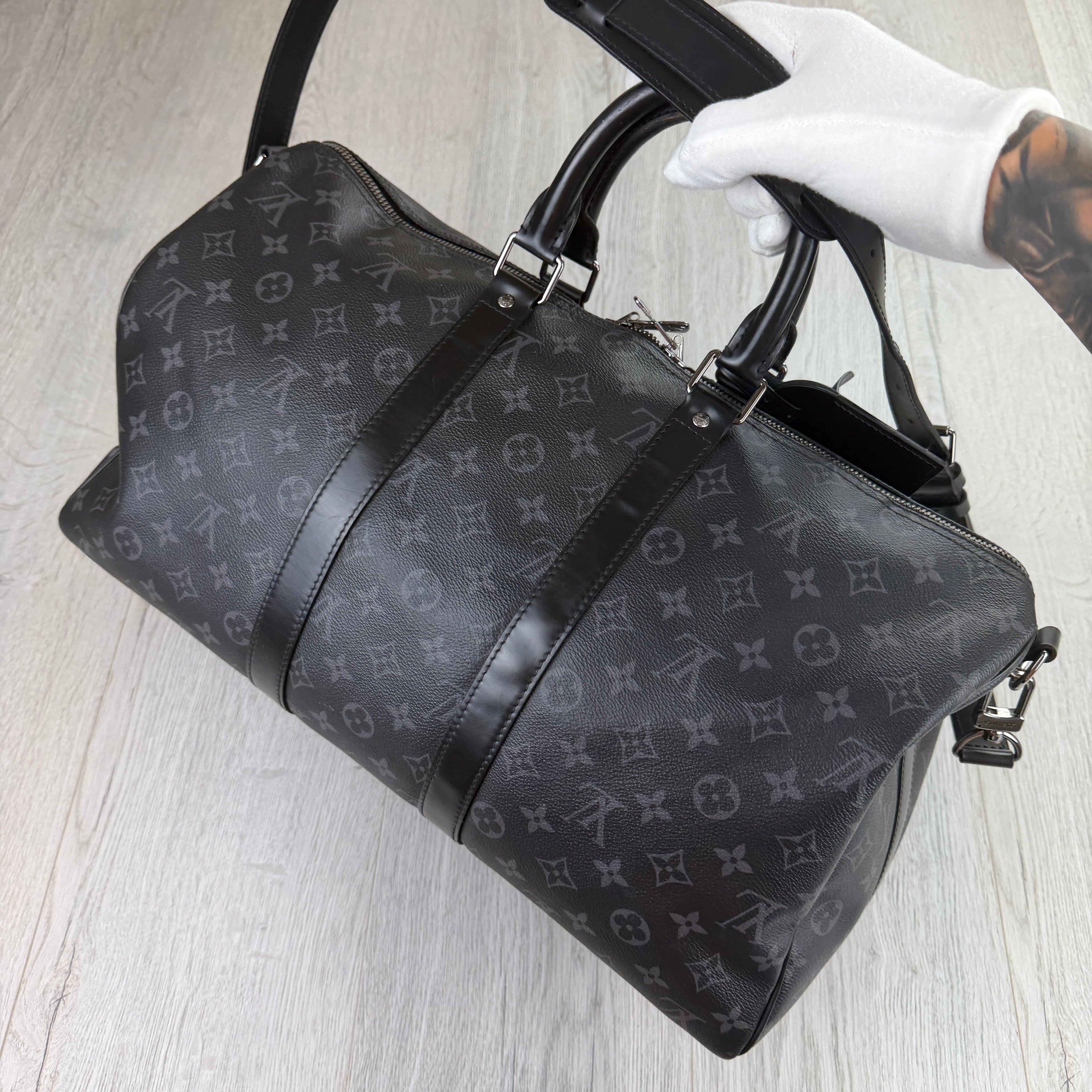 Louis Vuitton Men’s Black Monogram Keepal Bag - 45
