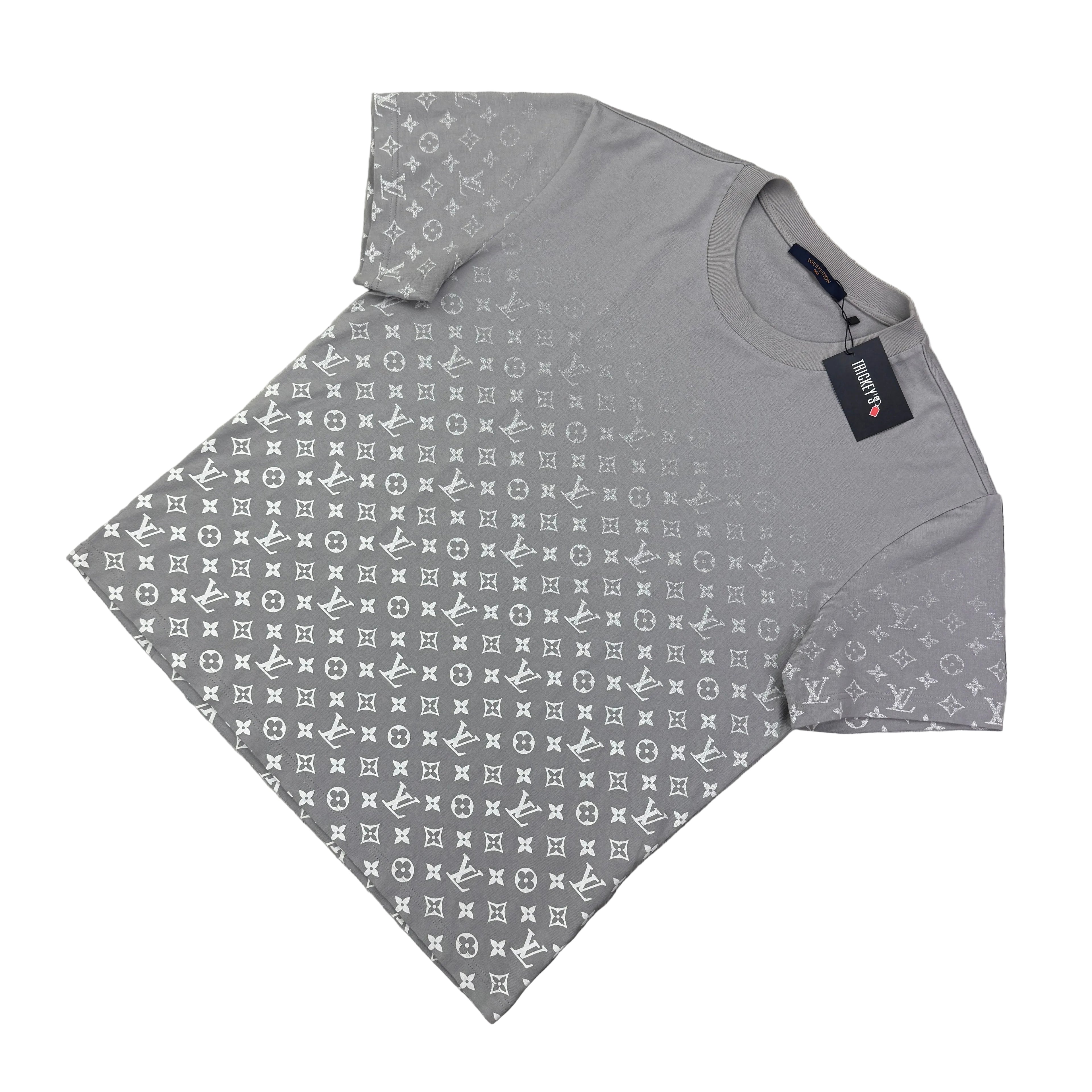 Louis Vuitton Men’s Grey Gradient T-shirt - Medium Slim