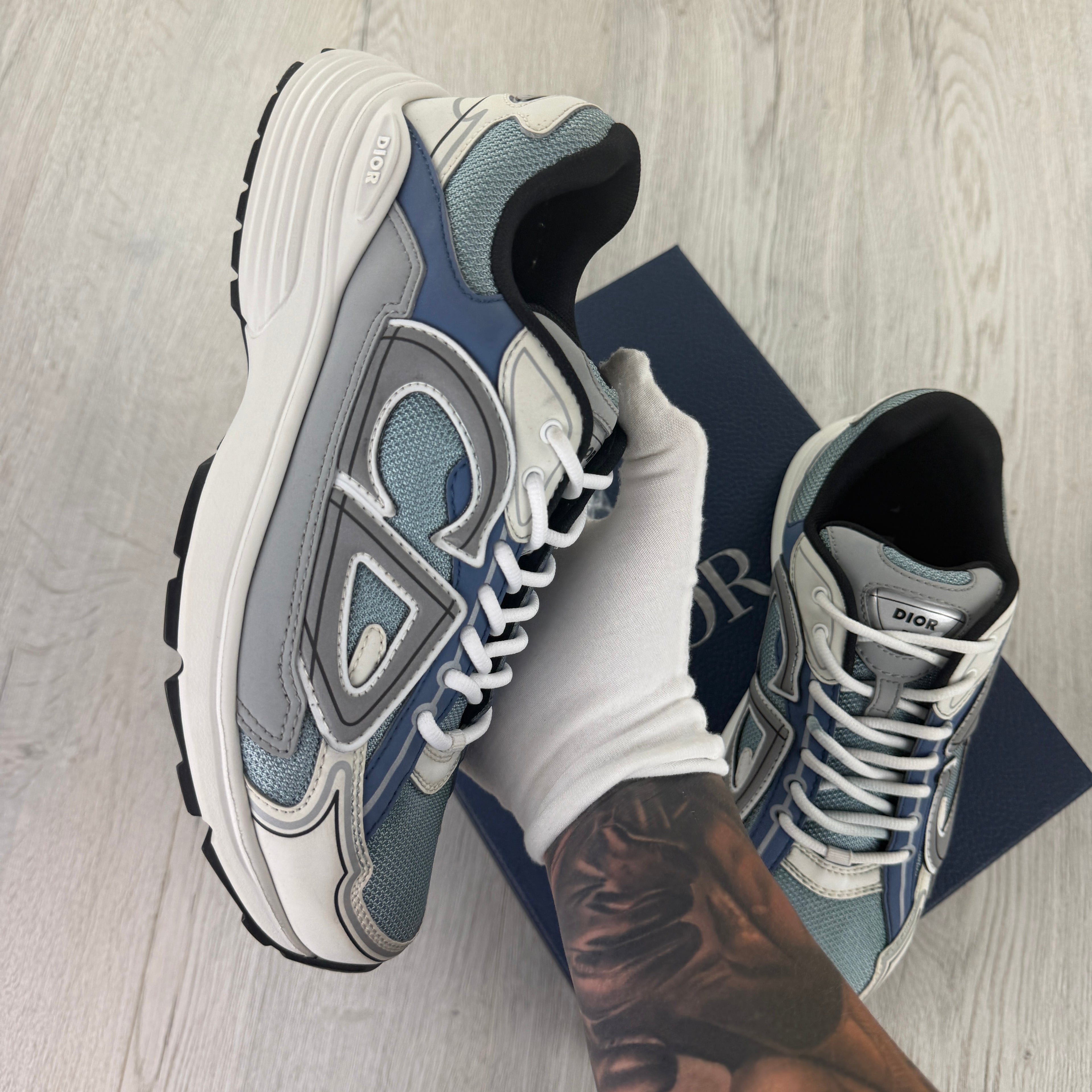 Dior B30 Men’s Baby Blue & White Trainers - 41 (Fit Uk 7)