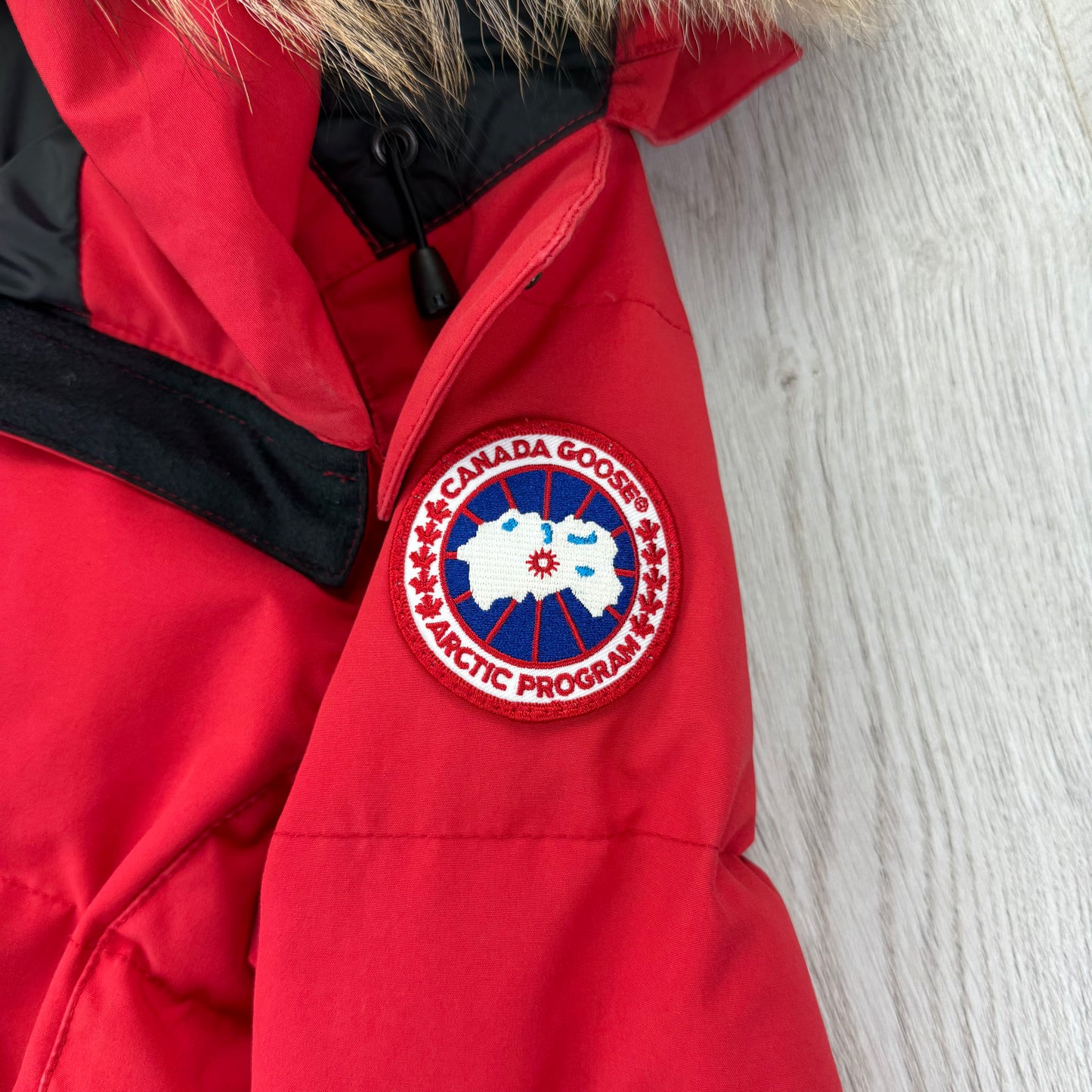 Canada Goose Women’s Red Chelsea Parker Jacket - Small