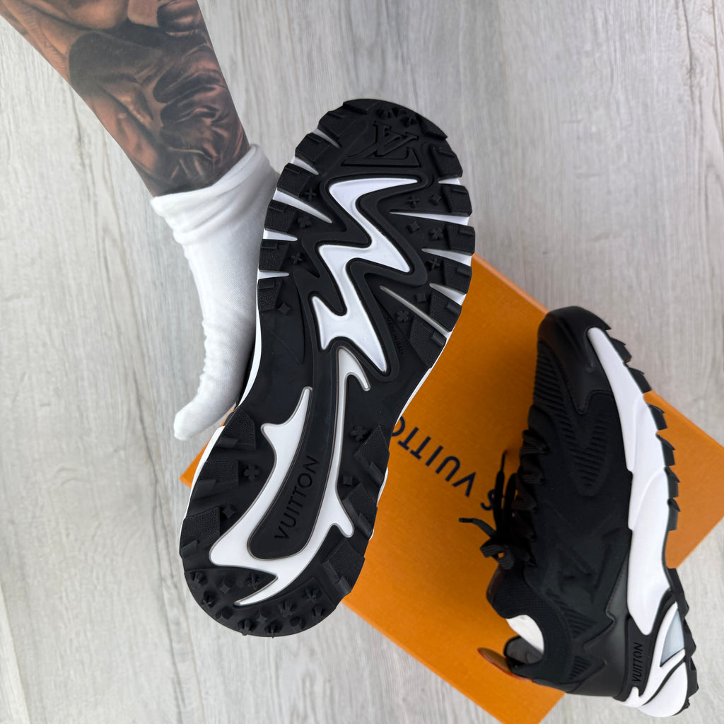 Louis Vuitton Men’s Black & White Tatic Trainers - Uk 7 (Fit 8)