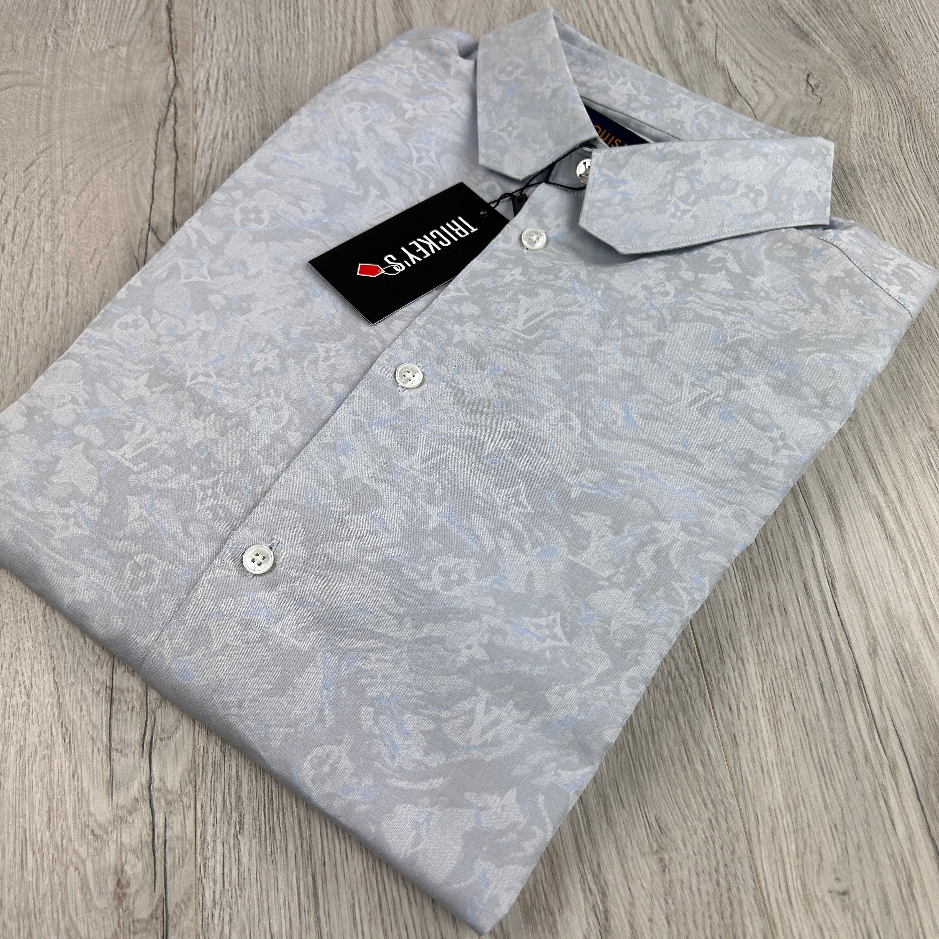 Louis Vuitton Men’s Full Button Up Shirt - XXL