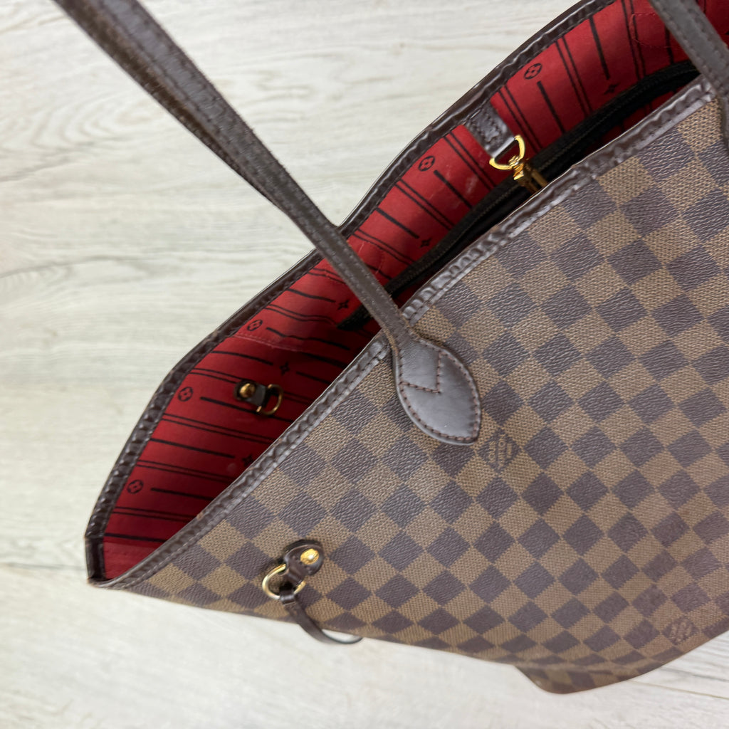 Louis Vuitton Women’s Neverfull MM Tote Bag