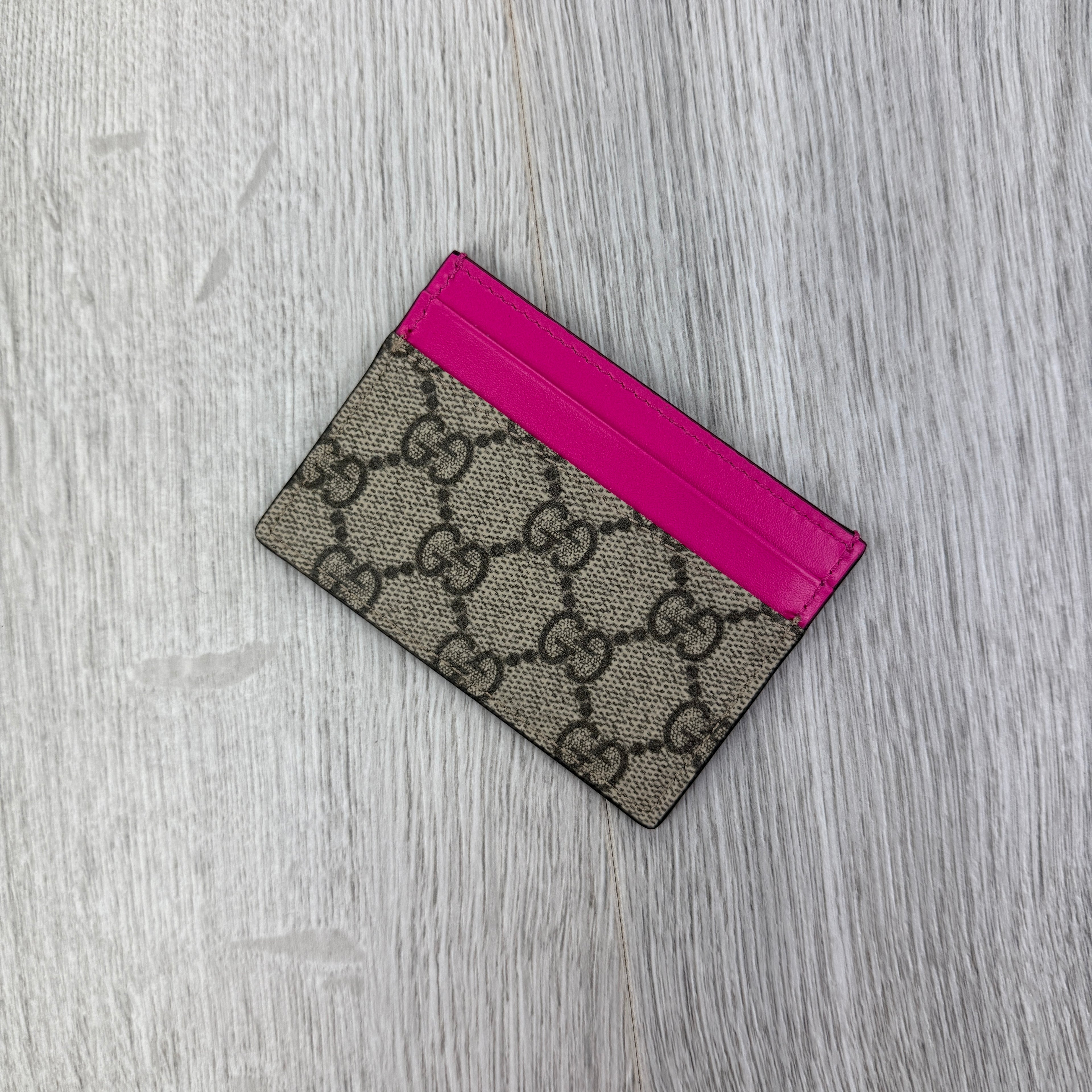 Gucci GG Interlocking Beige Card Holder Pink Edition