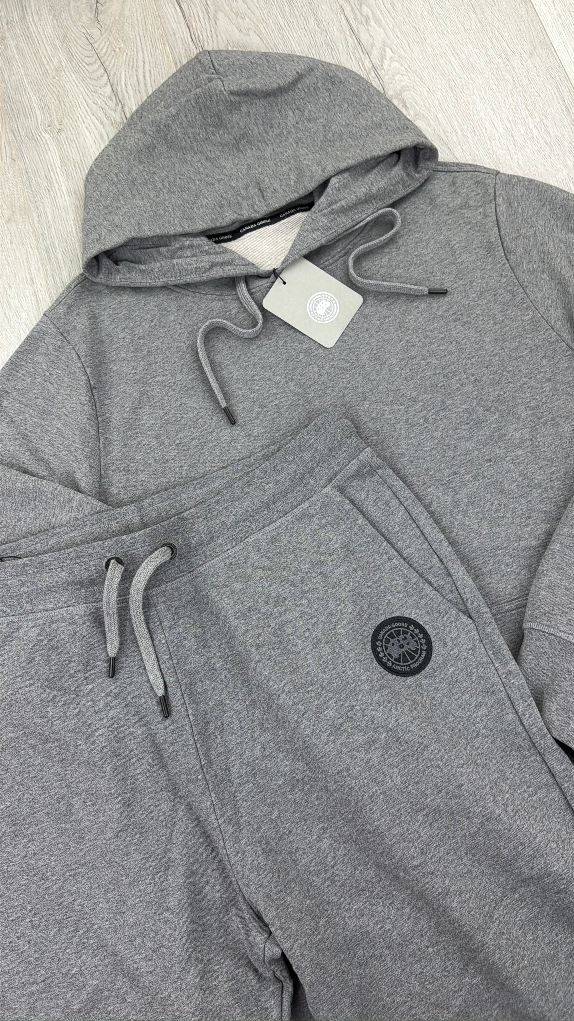 Canada Goose Men’s Grey Full Tracksuit Black Badge Edition - Large