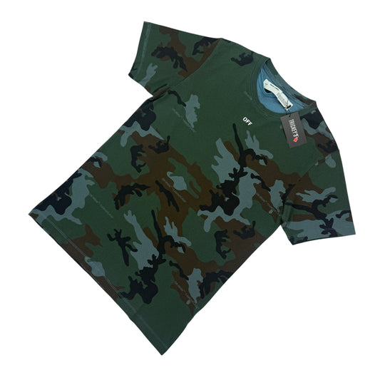 Off White Men’s Camo T-shirt - Medium