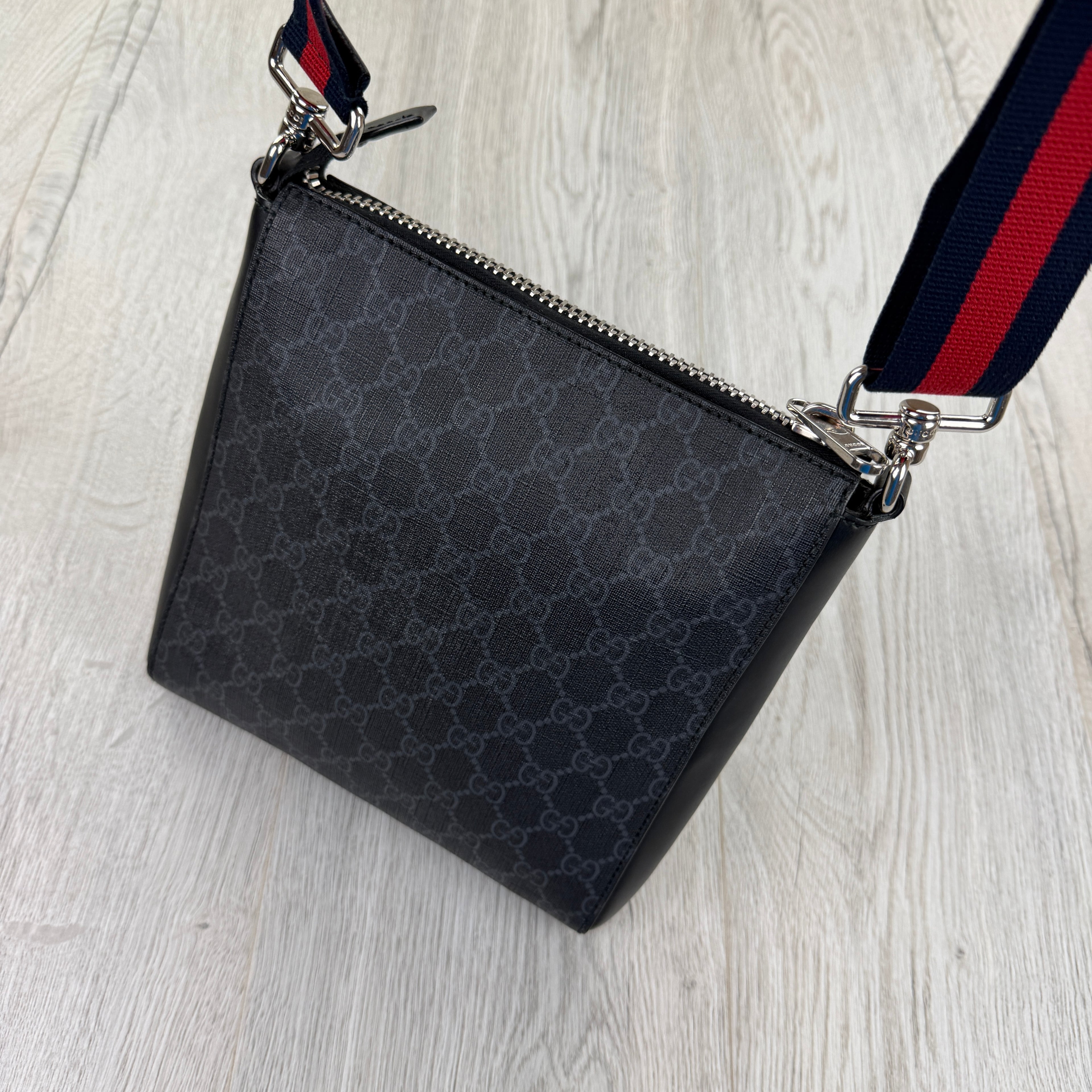 Gucci Messenger Men’s GG Black Small Side Bag & Snake Wallet
