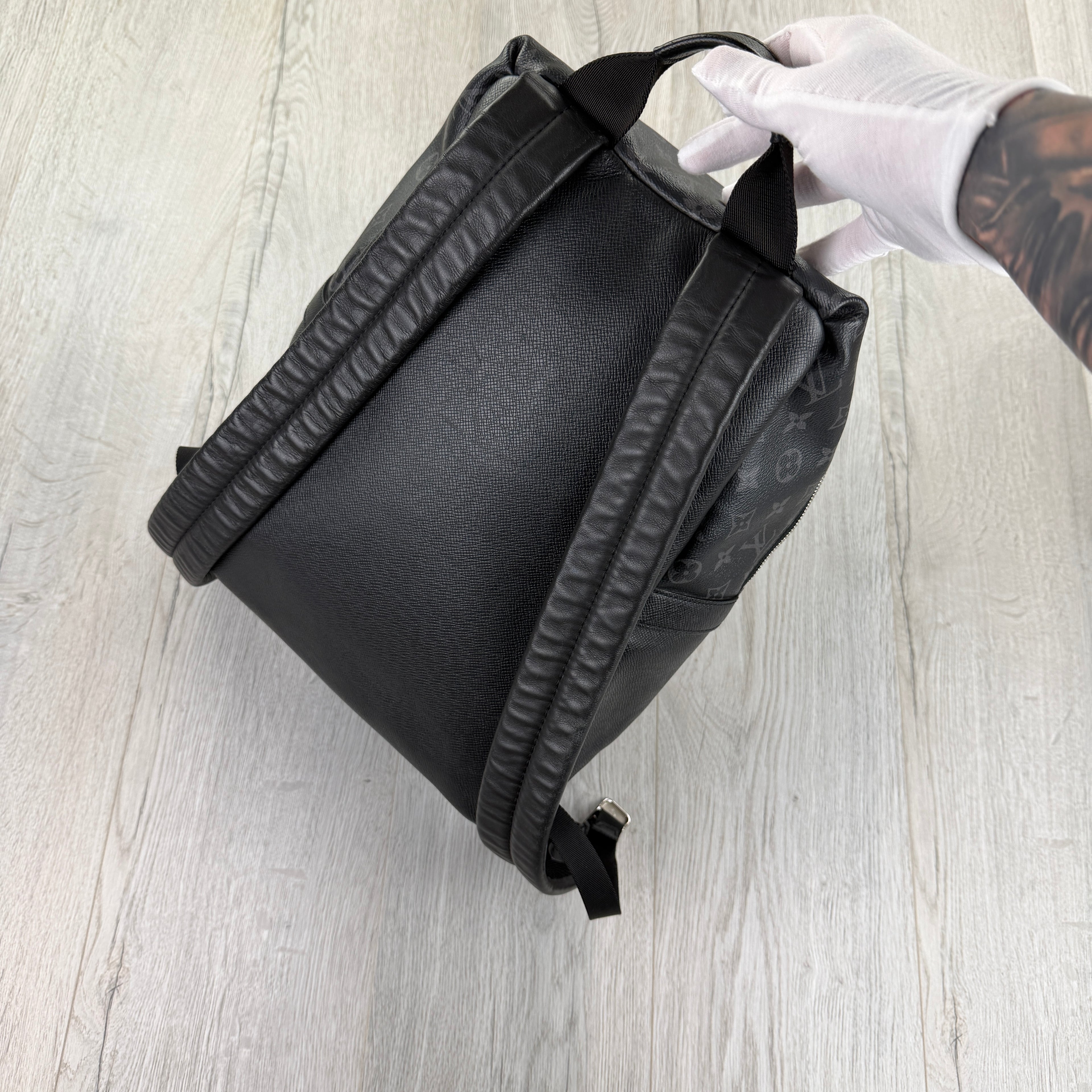 Louis Vuitton Men’s Black Monogram Discovery Backpack