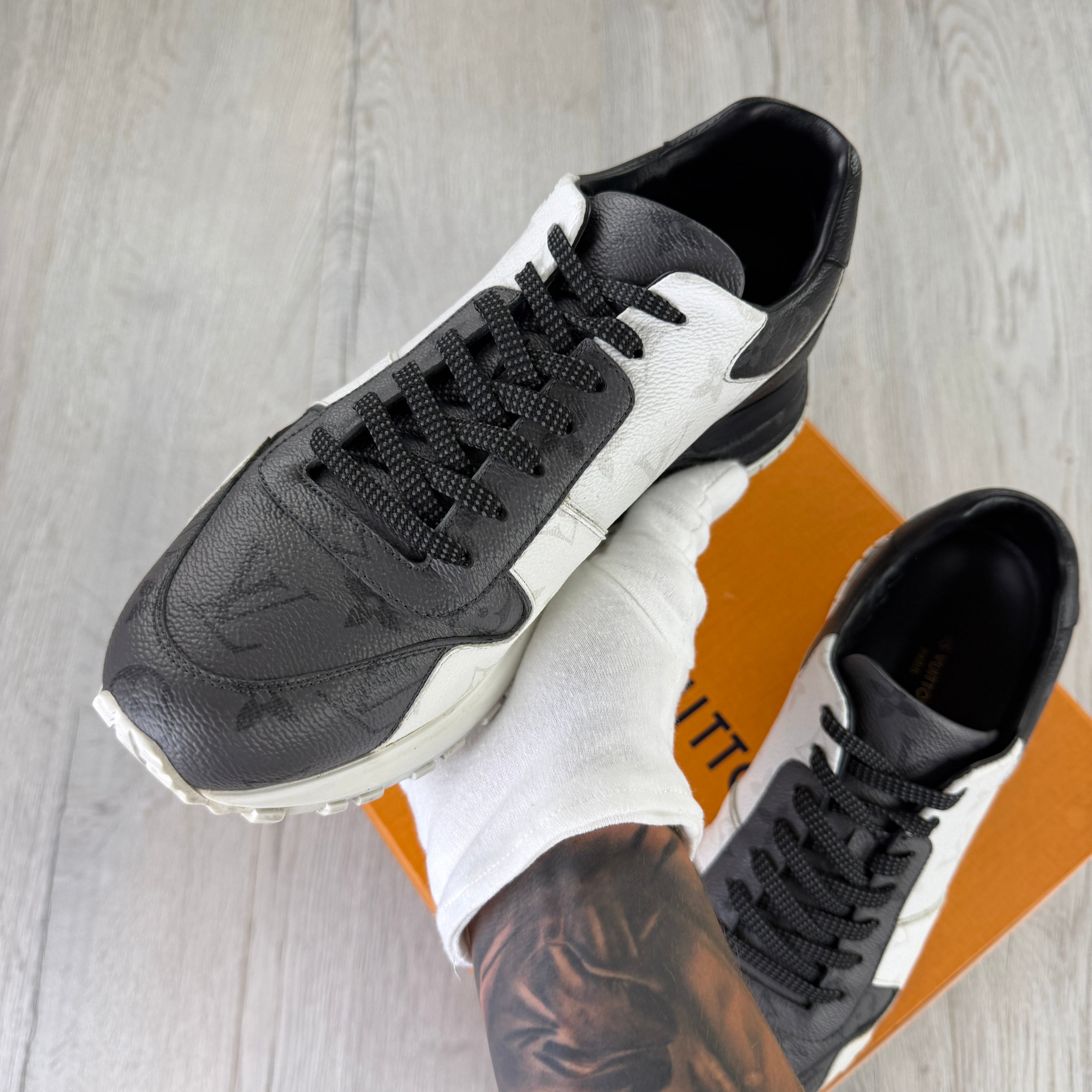 Louis Vuitton Men’s Monogram White Black Run Away Trainers - Uk 7