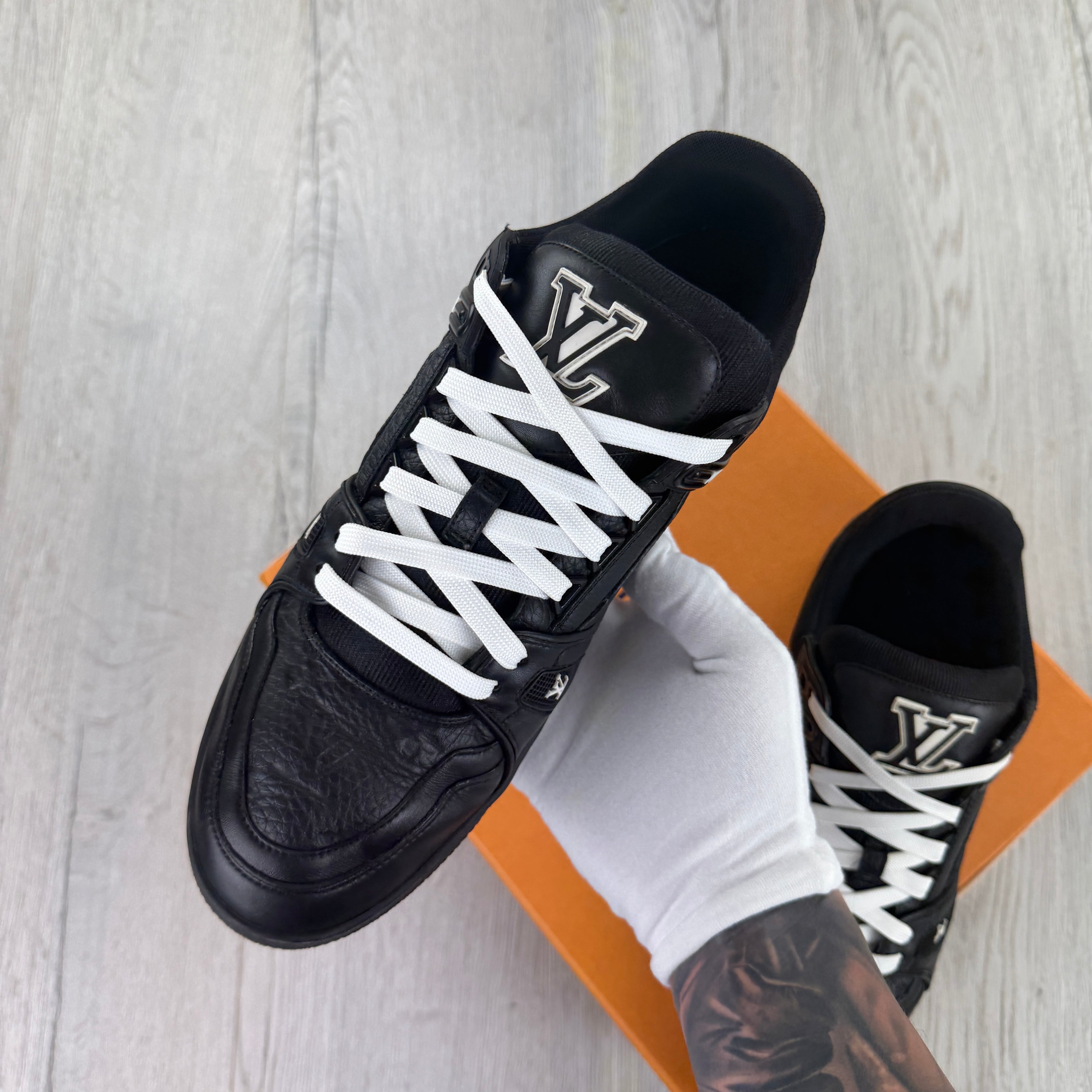 Louis Vuitton Men’s Black & White Trainers - Uk 9 (Fit Uk 9.5/10)