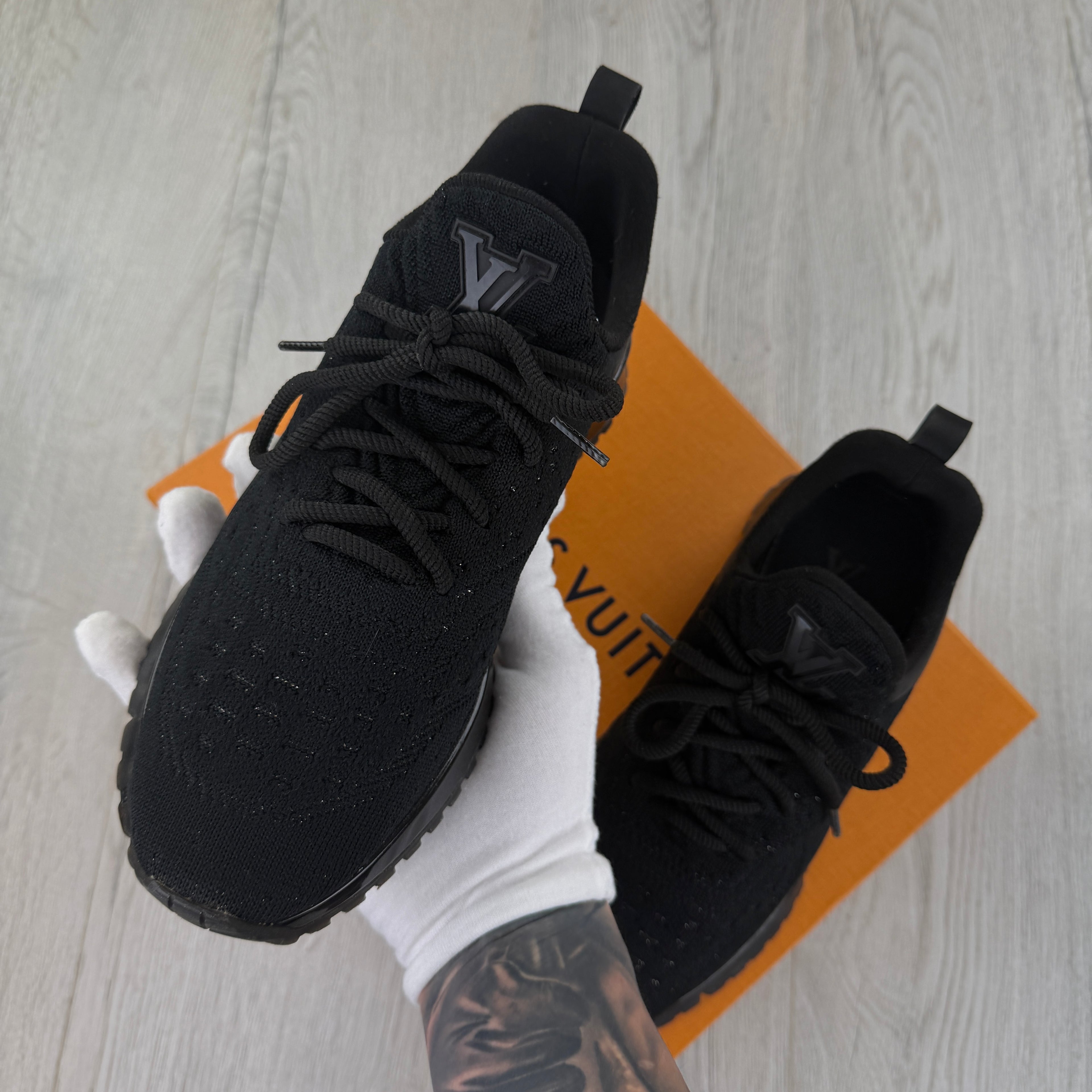 Louis Vuitton Men’s VNR Black Trainers - Uk 6.5 (Fit 7)