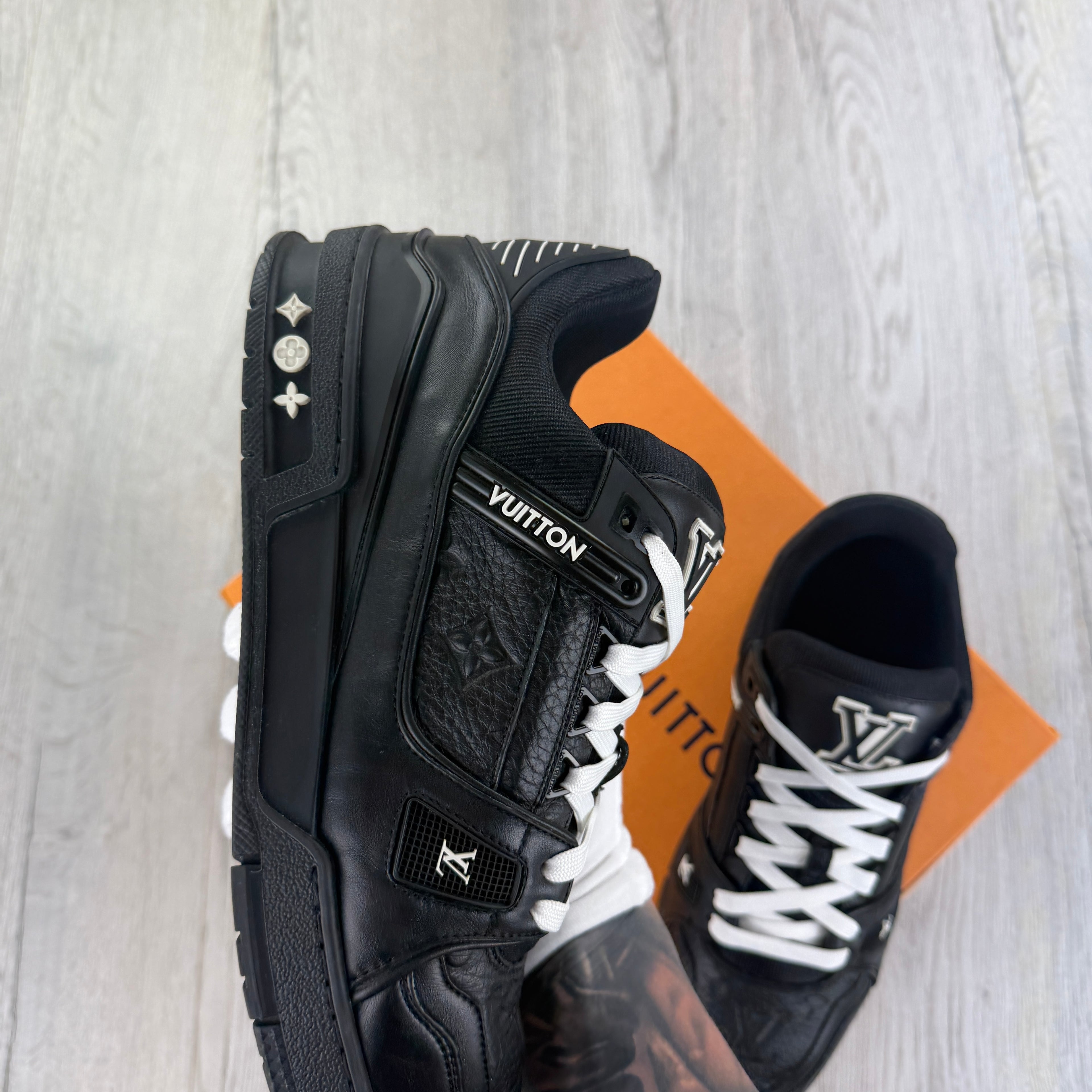 Louis Vuitton Men’s Black & White Trainers - Uk 9 (Fit Uk 9.5/10)
