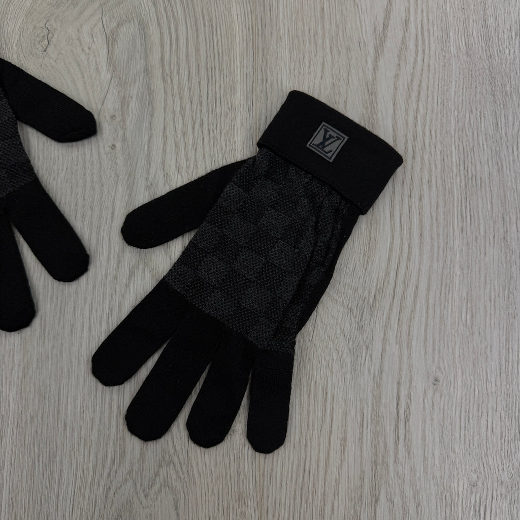 Louis Vuitton Men’s Damier Black Gloves