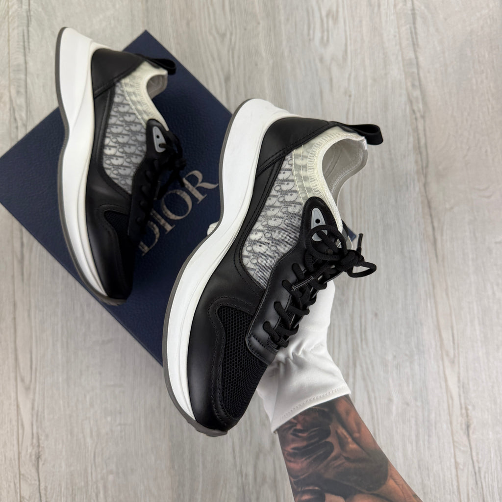 Dior B25 Men’s Black & White Trainers - 40 (Fit Uk 6.5)