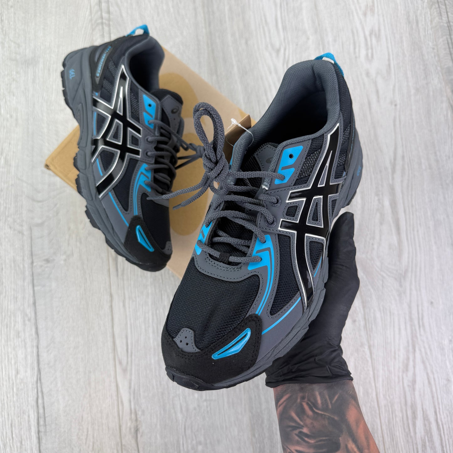 Asics Men’s Gel-Venture 6 Black/Carrier Grey Trainers