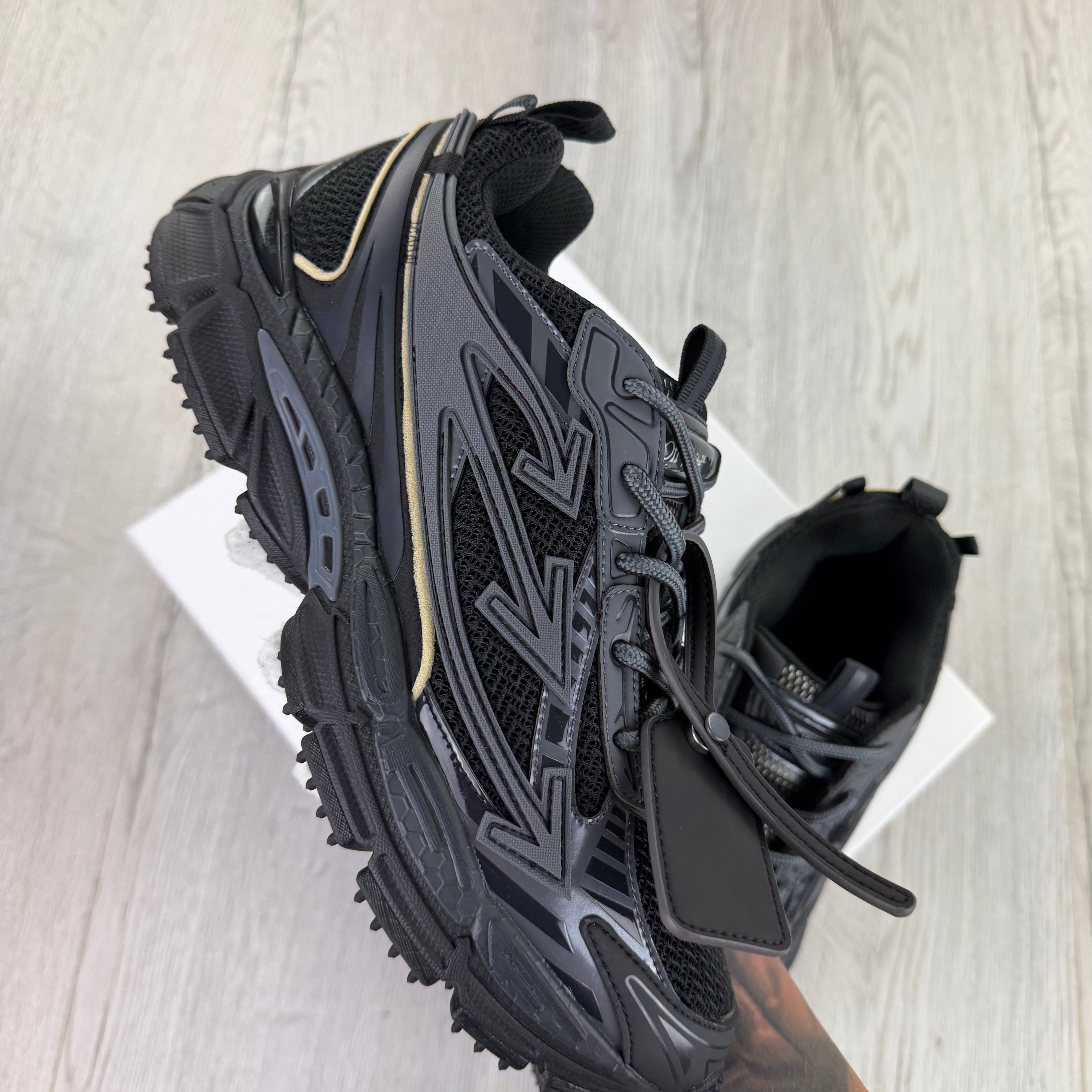 Off White Be Right Back Sneakers  - Uk 8