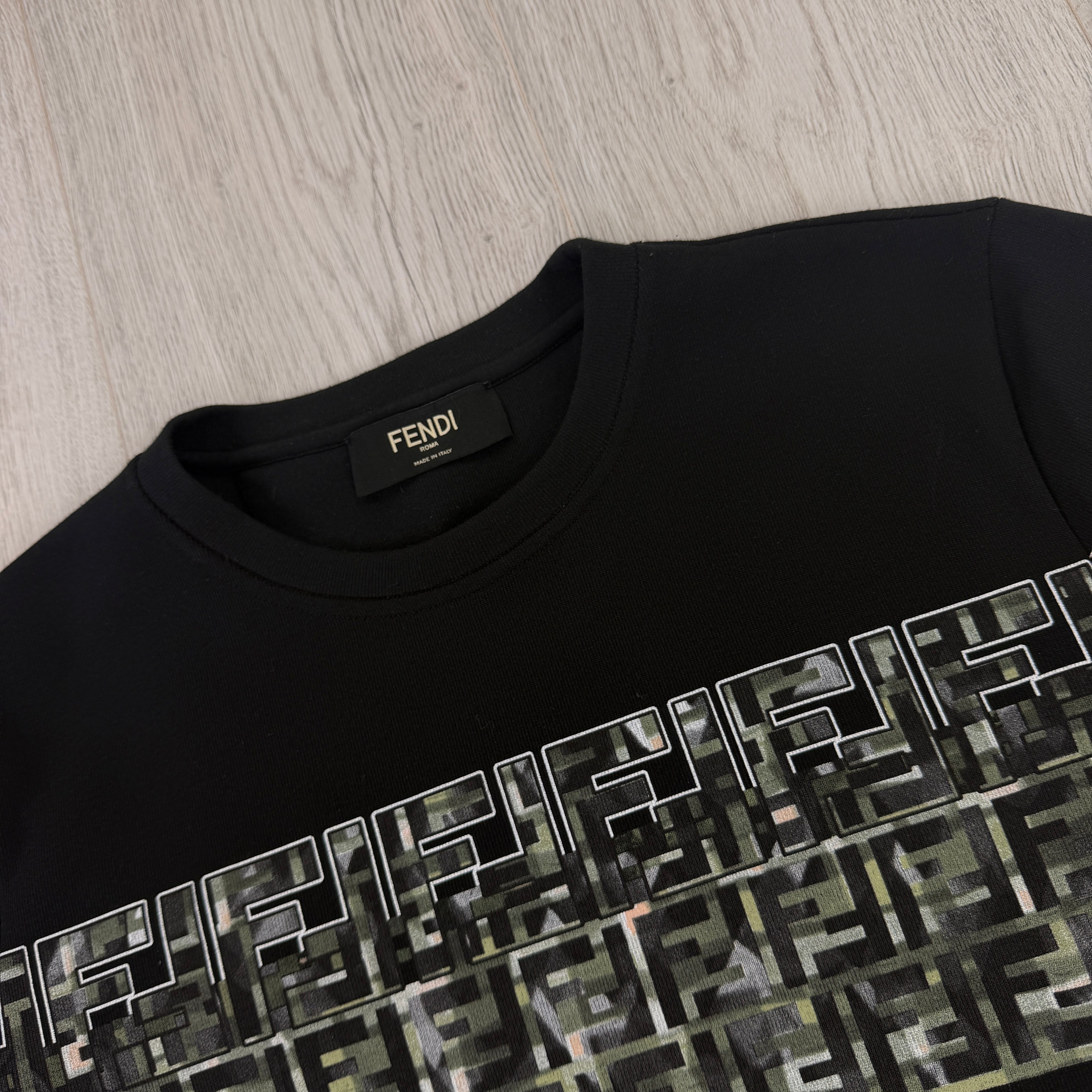 Fendi Men’s Black Crewneck Jumper - Small Slim