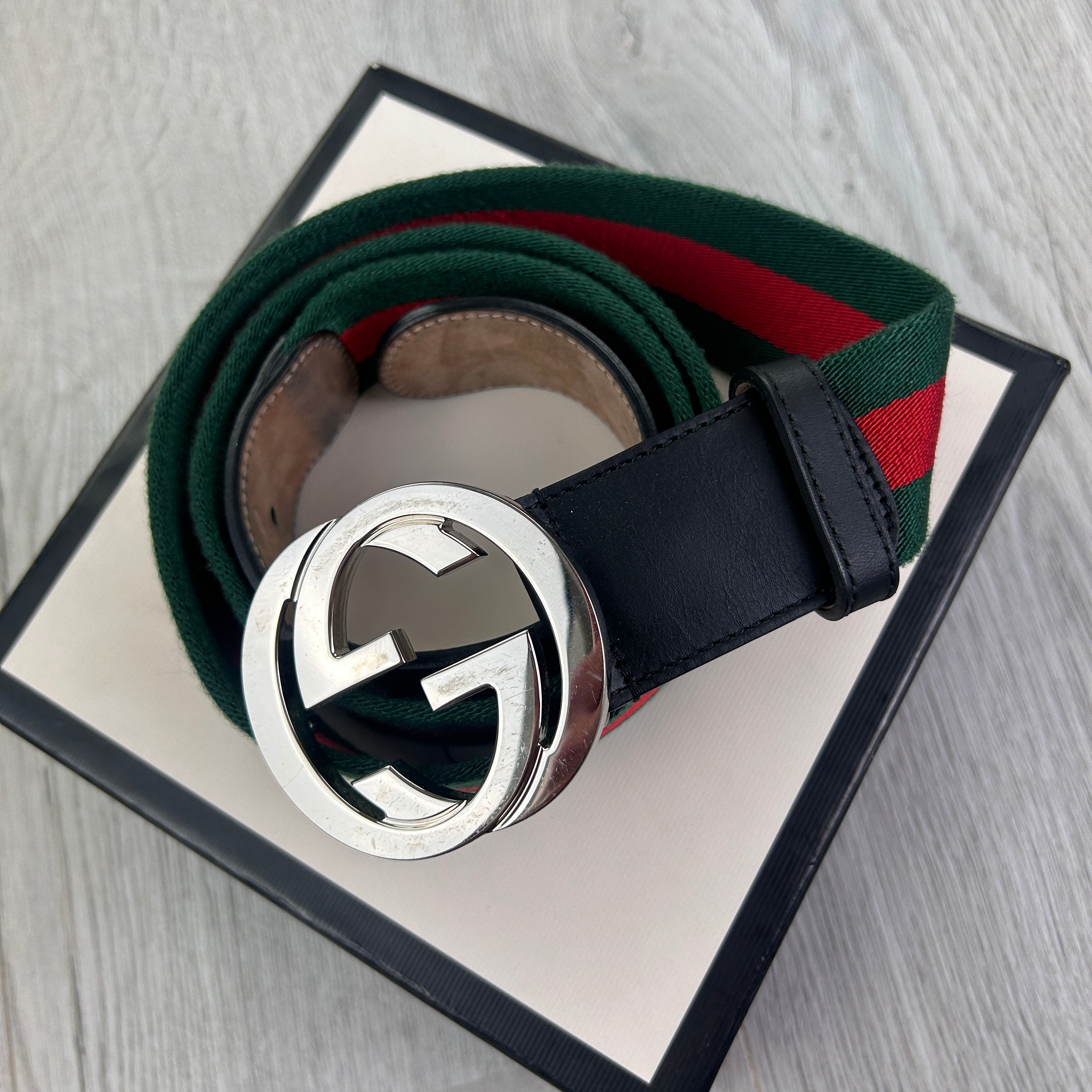 Red gucci belt mens hotsell