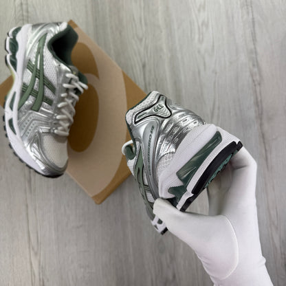 ASICS Men’s Gel-Kayano White / Slate Grey / Green Trainers