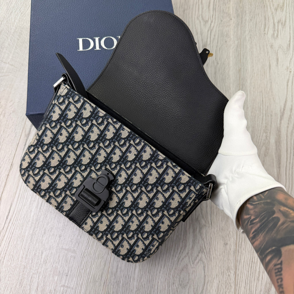 Christian Dior Men’s Beige & Black Oblique Messenger Saddle Bag With Strap