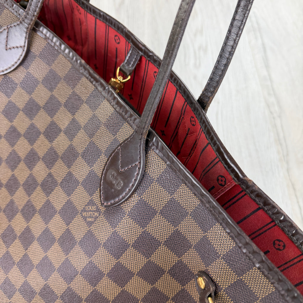 Louis Vuitton Women’s Neverfull MM Tote Bag