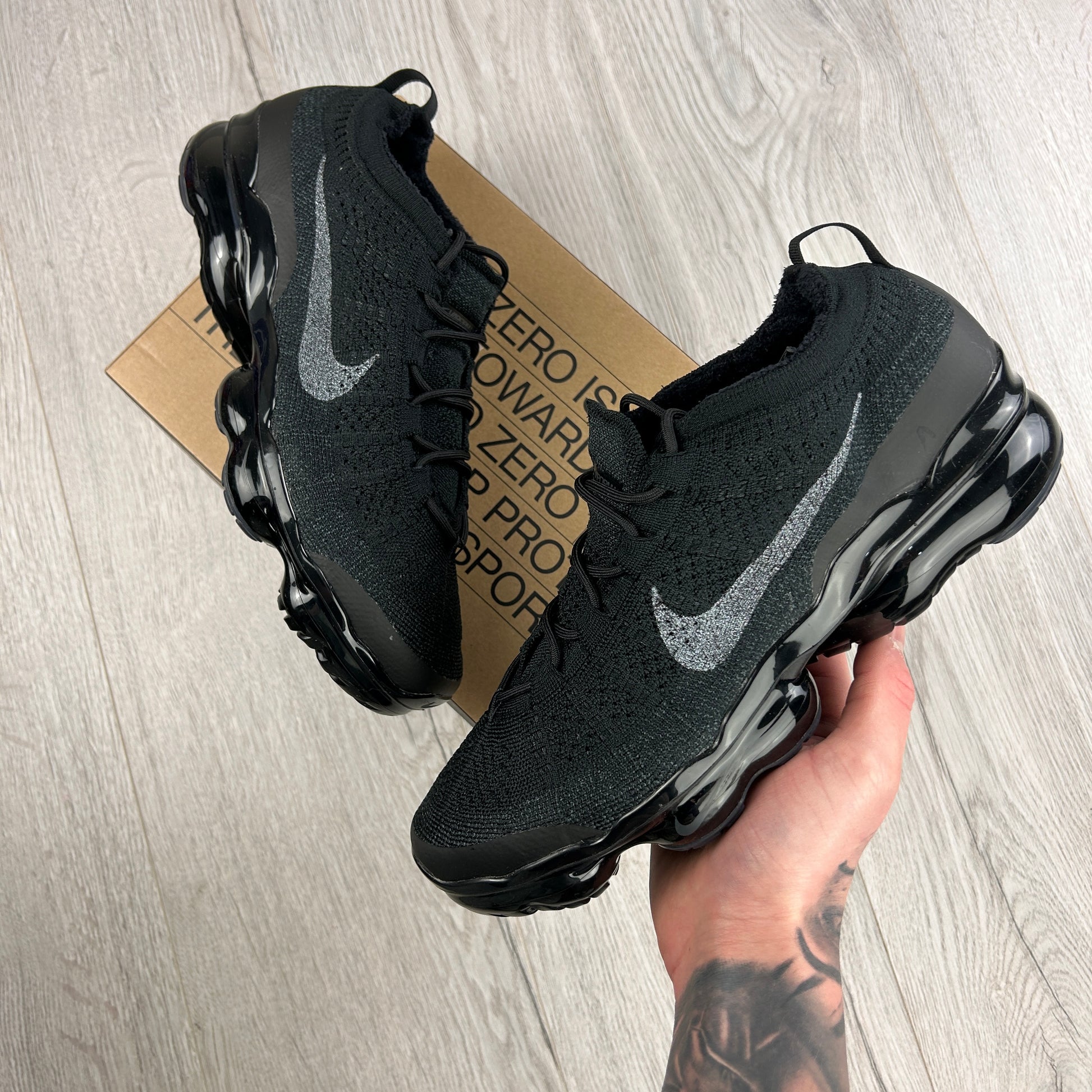 Vapormax shoes price in india Clearance