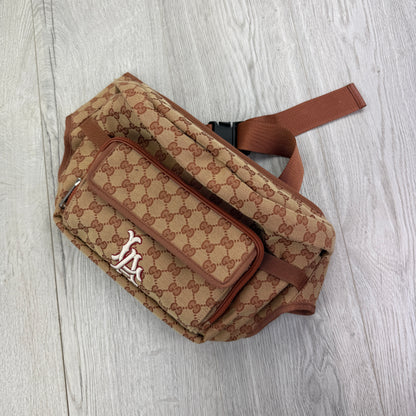 Gucci X MLB LA Dodgers Convertible Belt Bag in GG Supreme