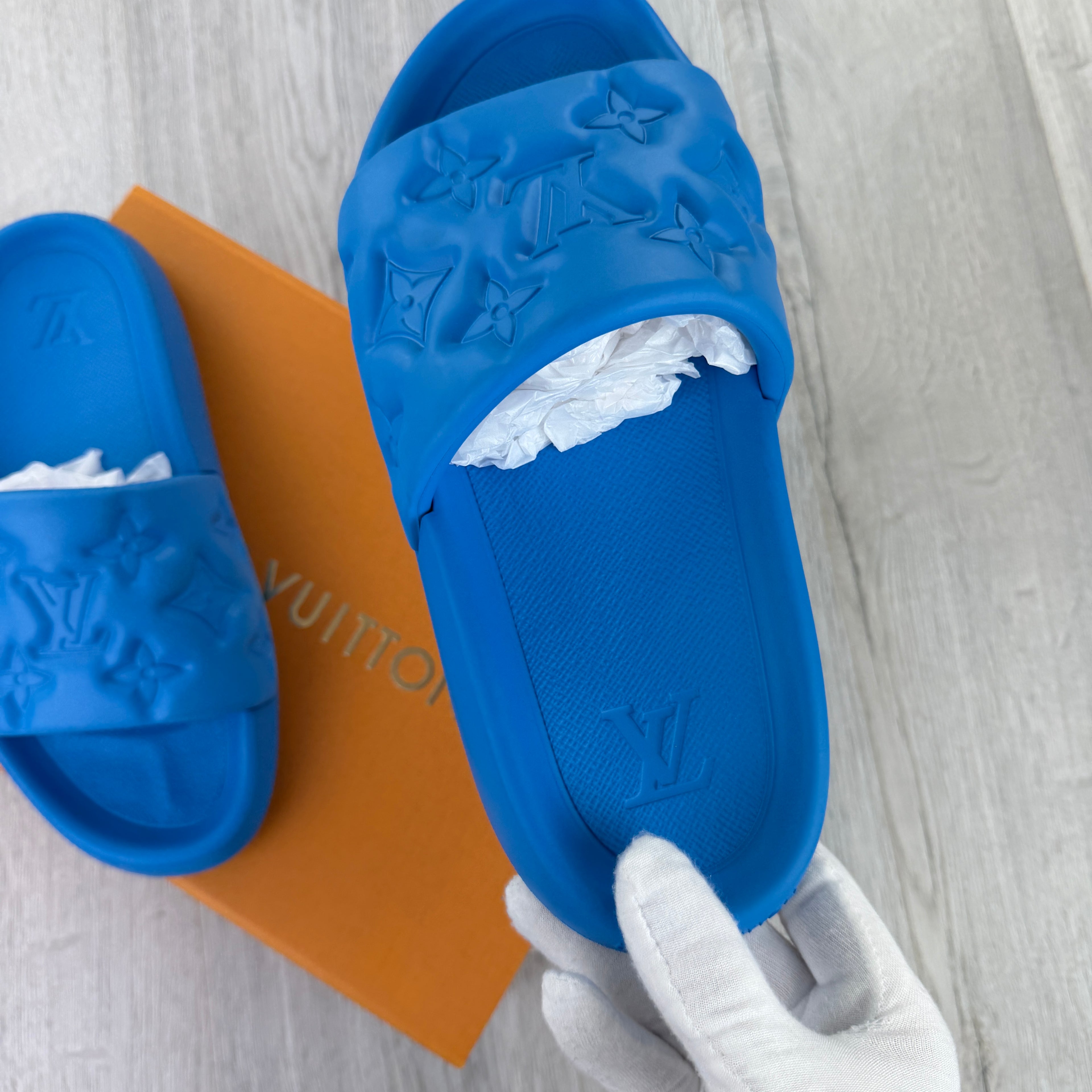 Louis Vuitton Men’s Blue Waterfront Mules Sliders - Uk 9 (Fit 9.5/10)