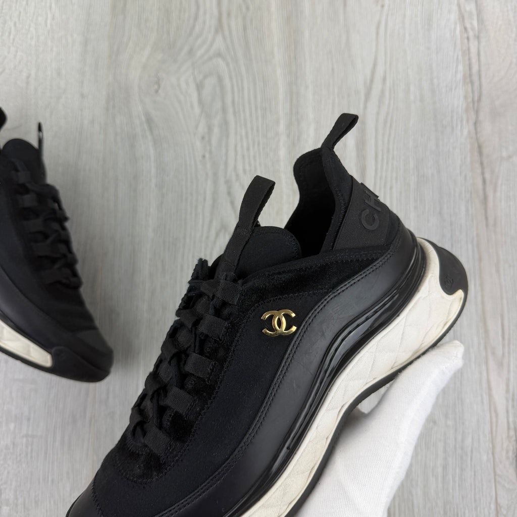 Chanel Men’s  Black CC Runners - Uk 7