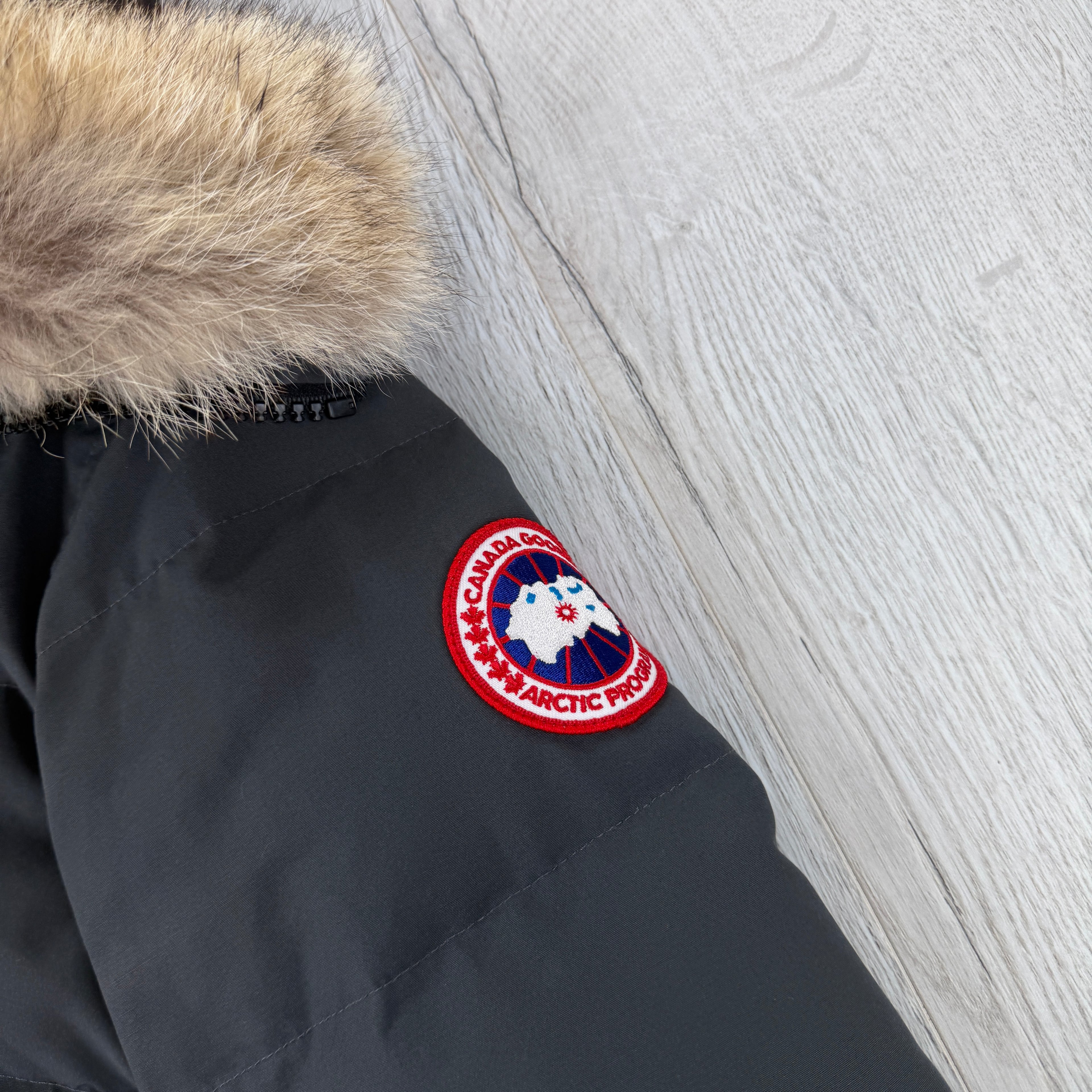Canada Goose Men’s Graphite Carson Parka Jacket With Fur - XS