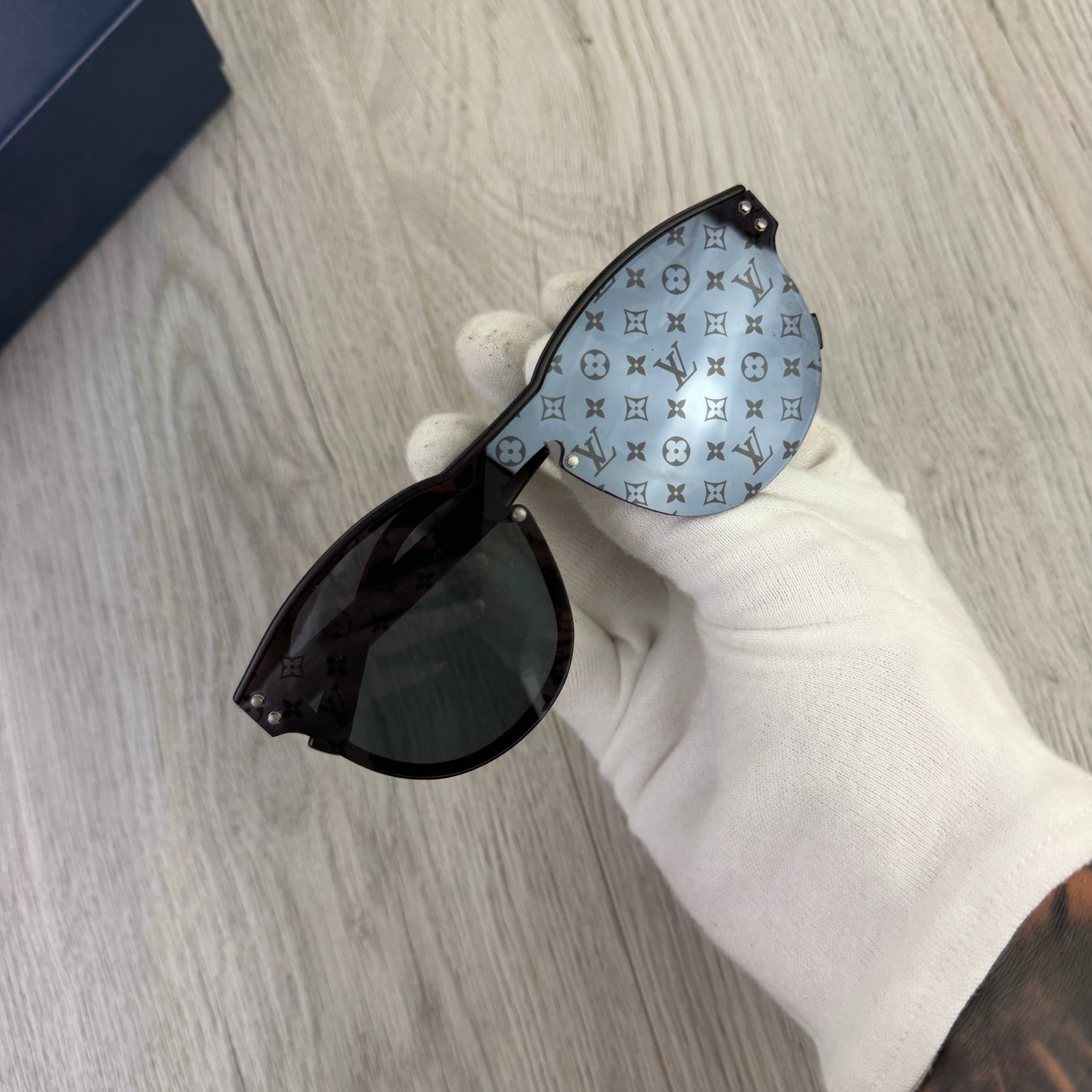 Louis Vuitton Men’s Black Waimea Monogram Rounded Sunglasses