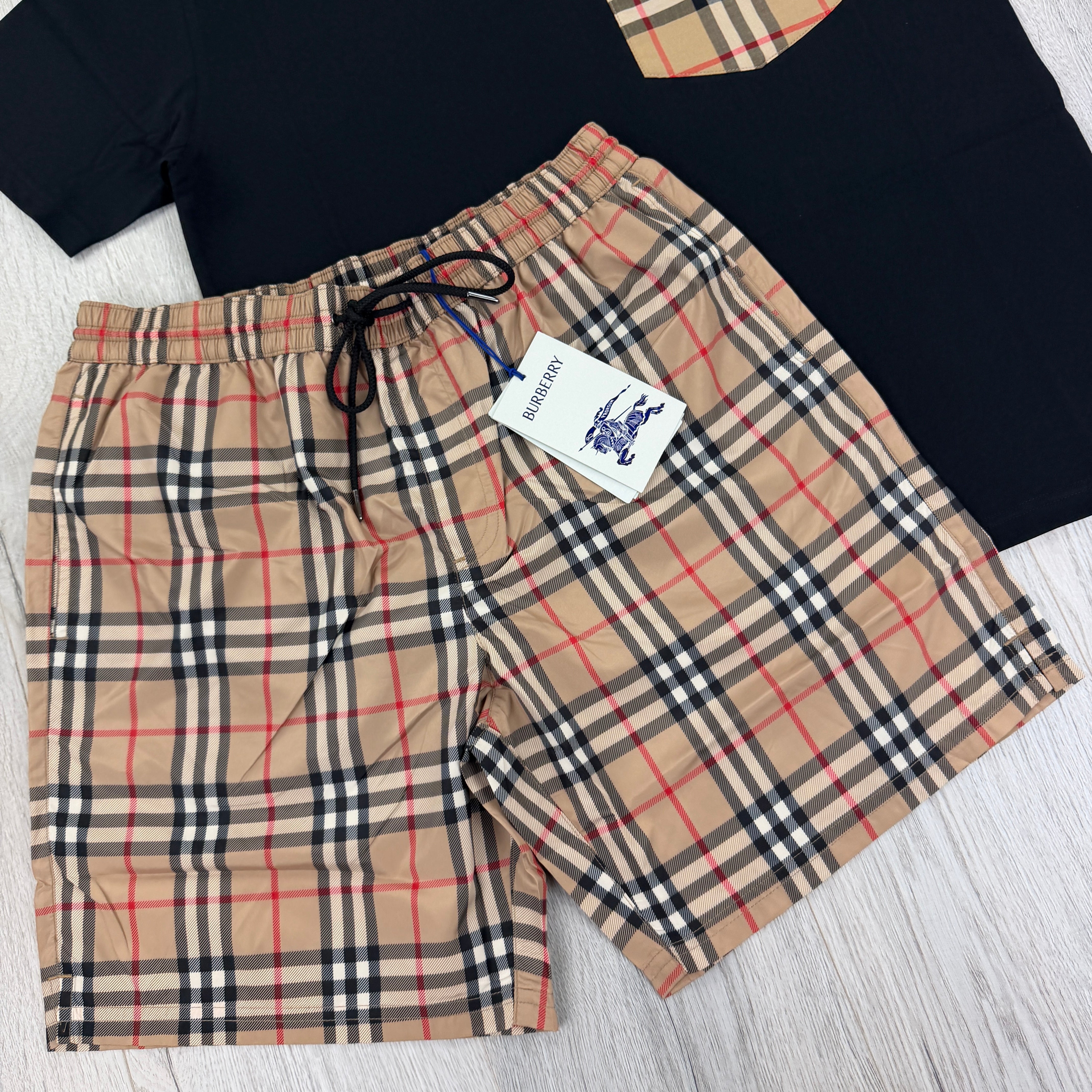 Burberry Men's Black T-shirt & Shorts Set – Trickey.store