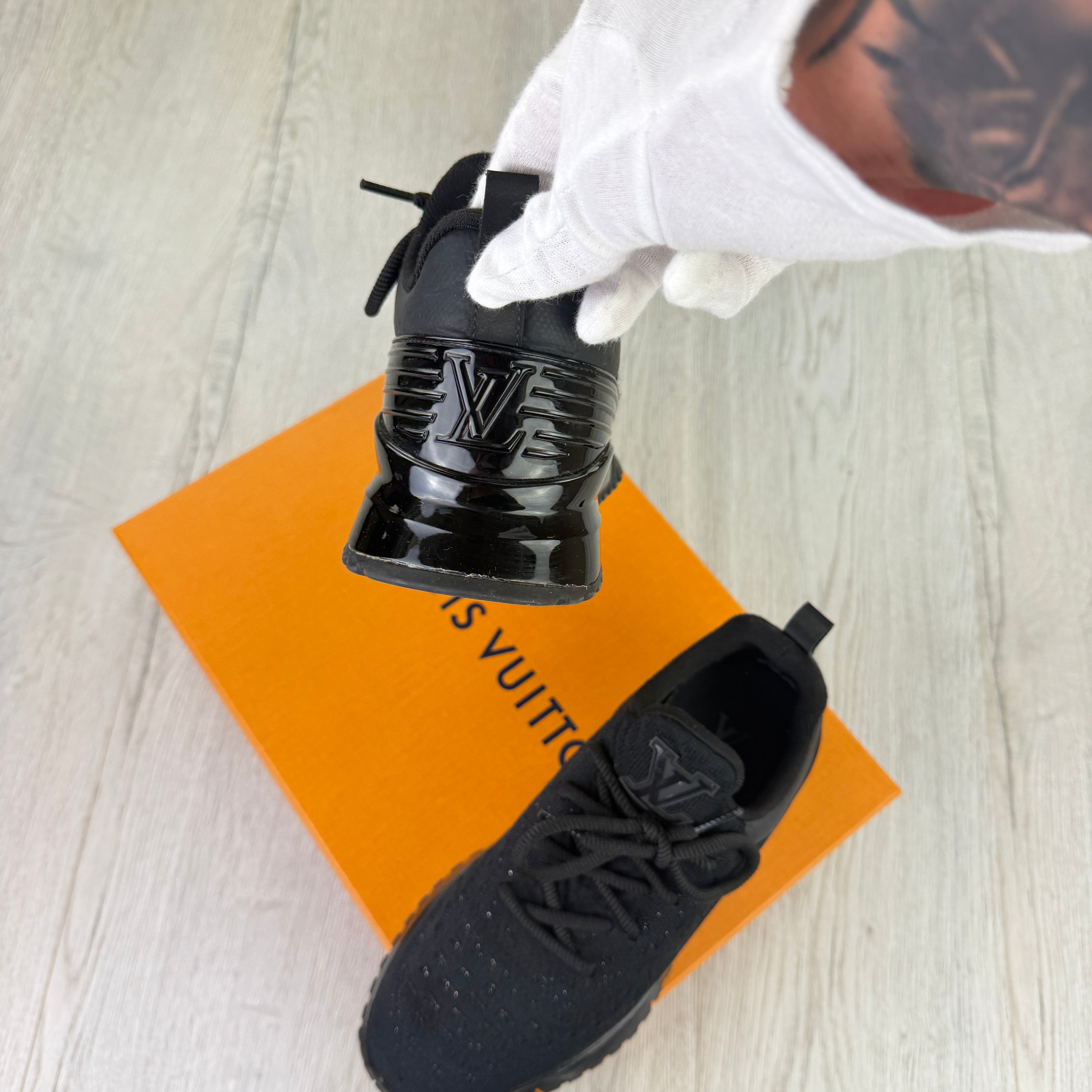 Louis Vuitton Men’s VNR Black Trainers - Uk 6.5 (Fit 7)