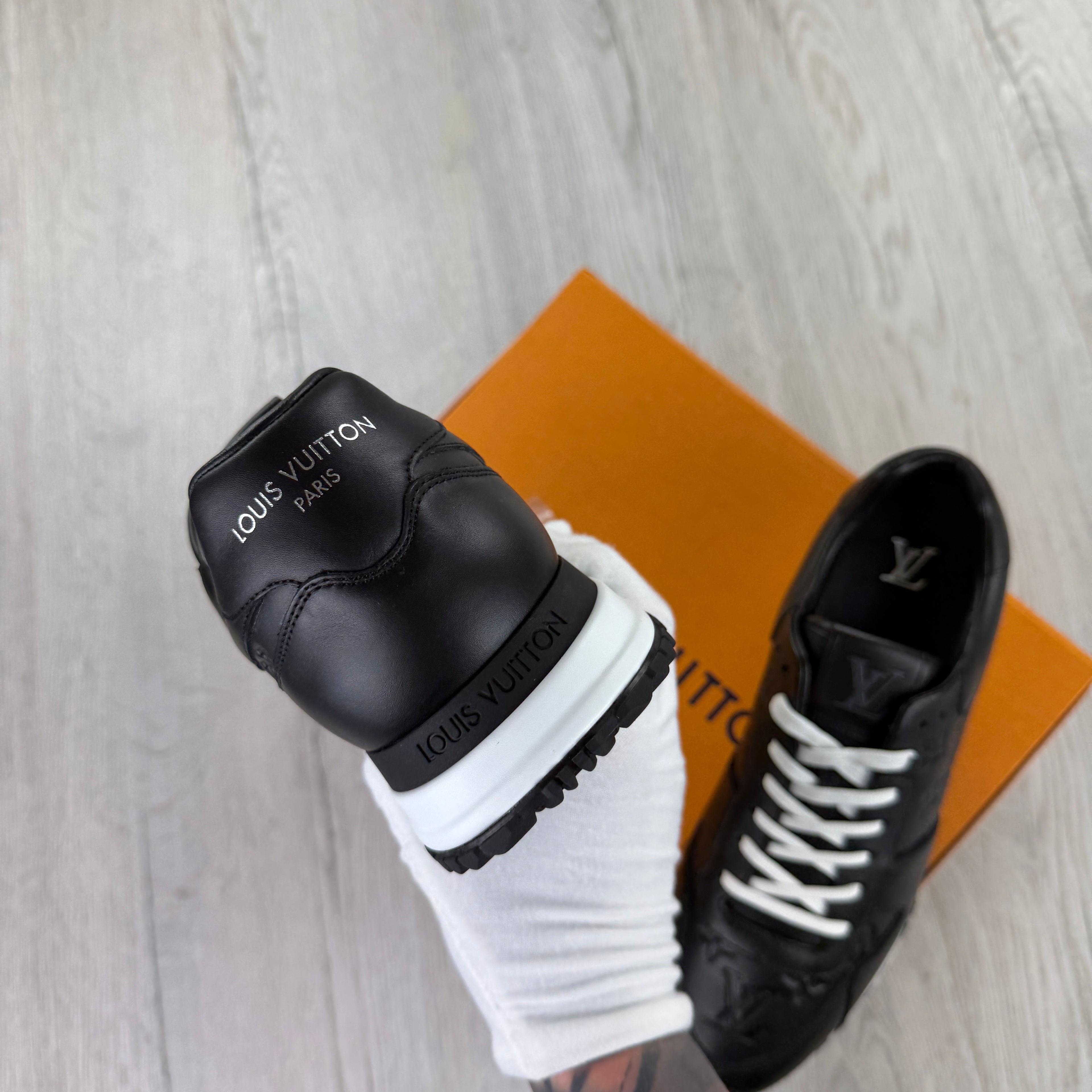 Louis Vuitton Men’s Black Leather Run Away Trainers - Uk 10