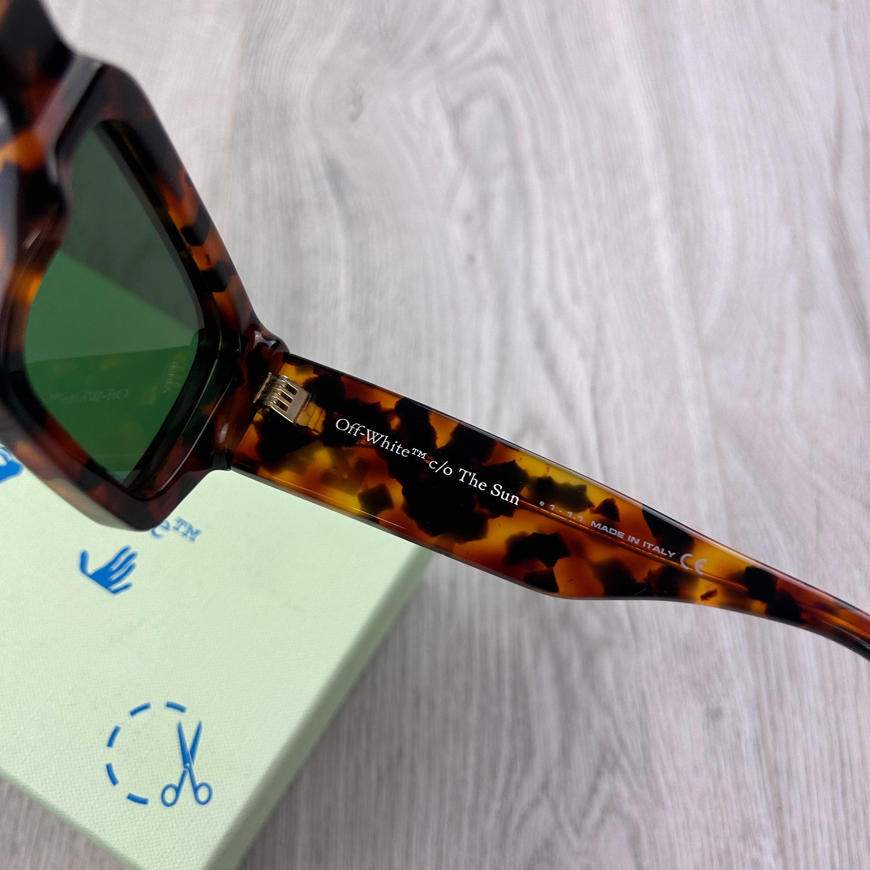 Off White Men’s Virgil Sunglasses