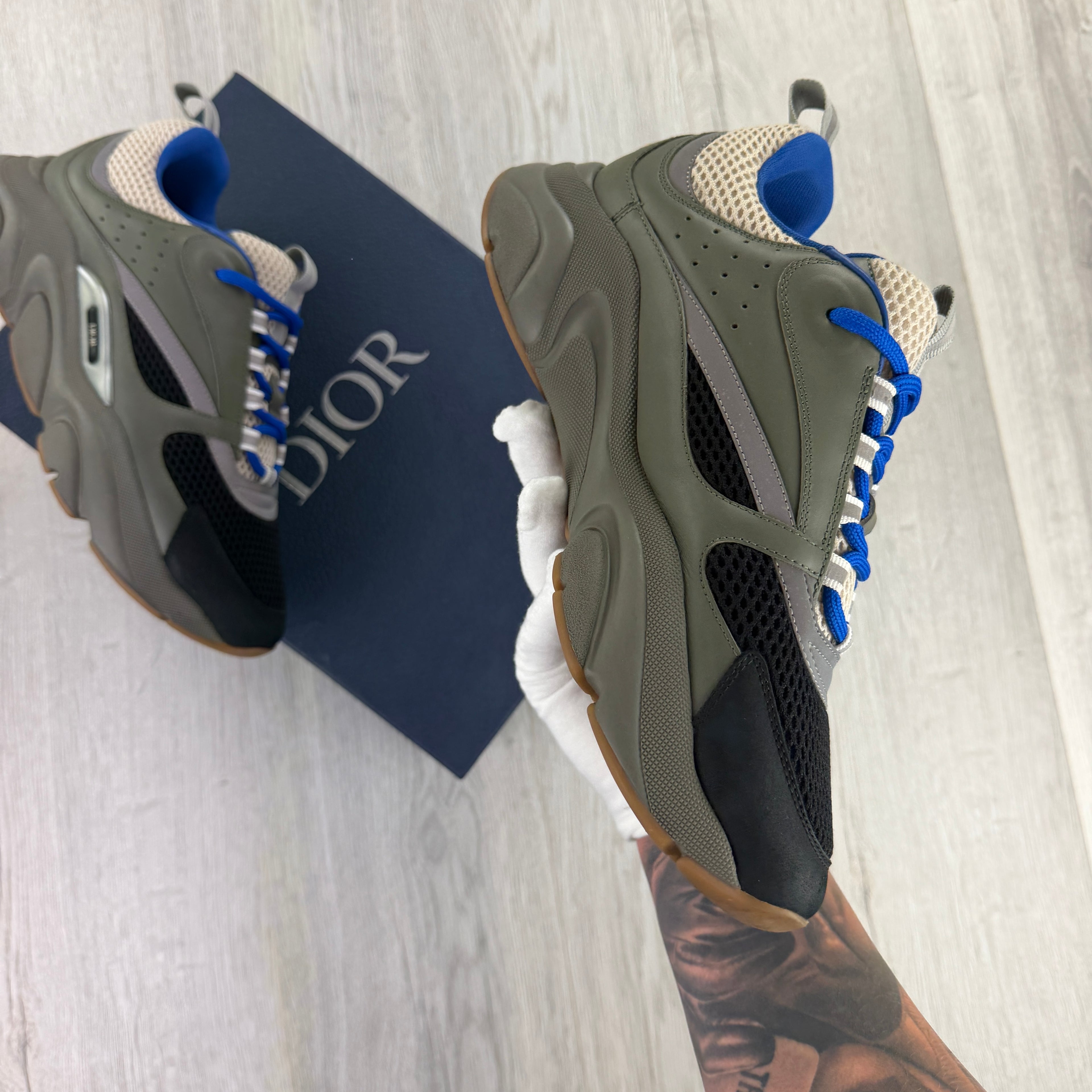 Dior B22 Men’s Khaki Green & Blue Trainers - 43 (Fit Uk 8.5)