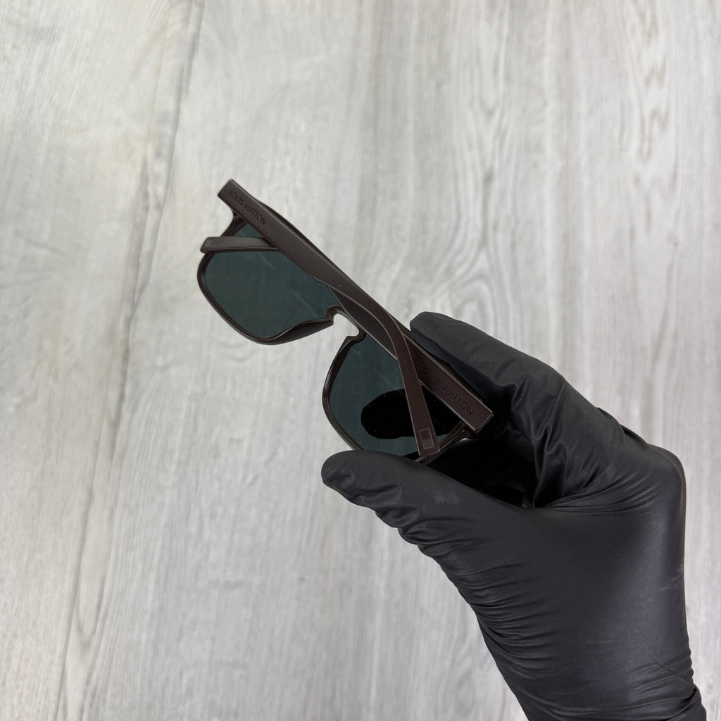 Louis Vuitton Men’s Waimea Brown Frame Sunglasses