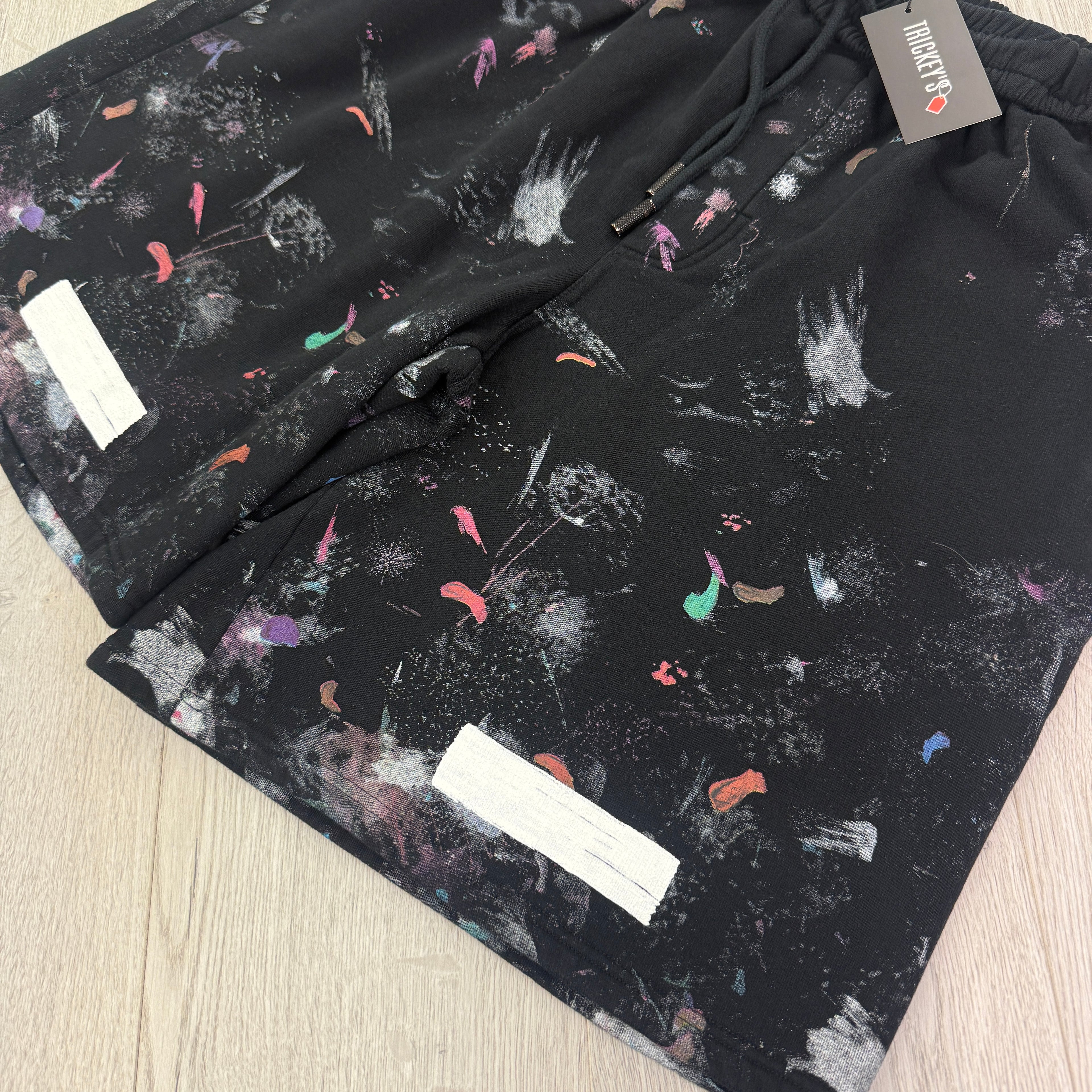 Off White Men’s Distressed ‘Seeing Things’ Jersey Shorts - Medium