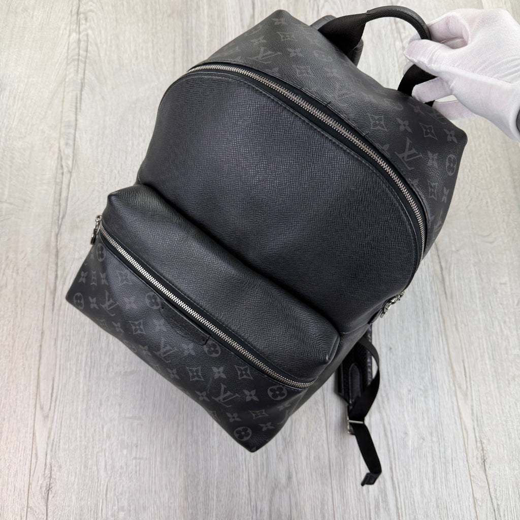 Louis Vuitton Men’s Black Monogram Discovery Backpack
