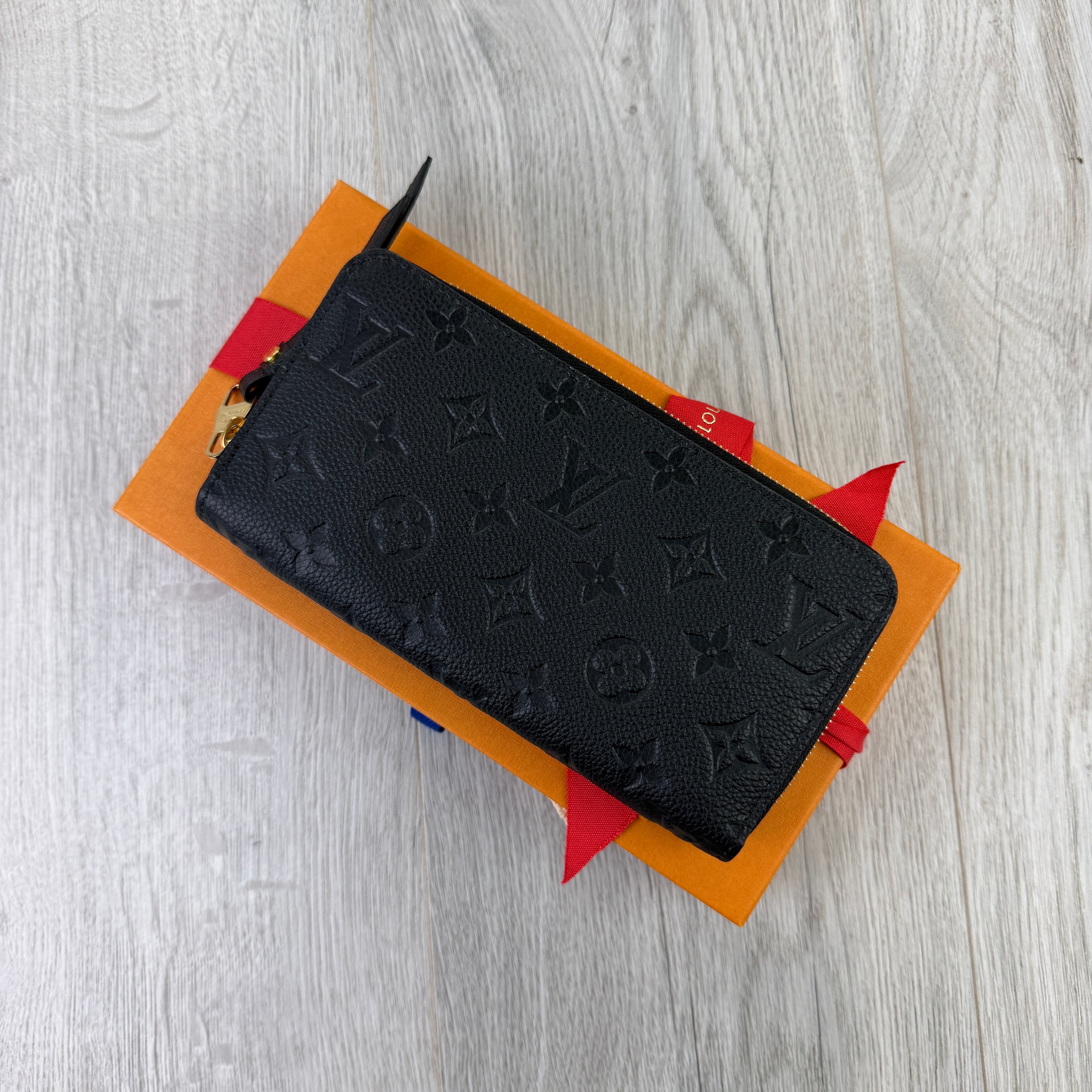 Louis Vuitton Women’s Black Gold Clémence Wallet