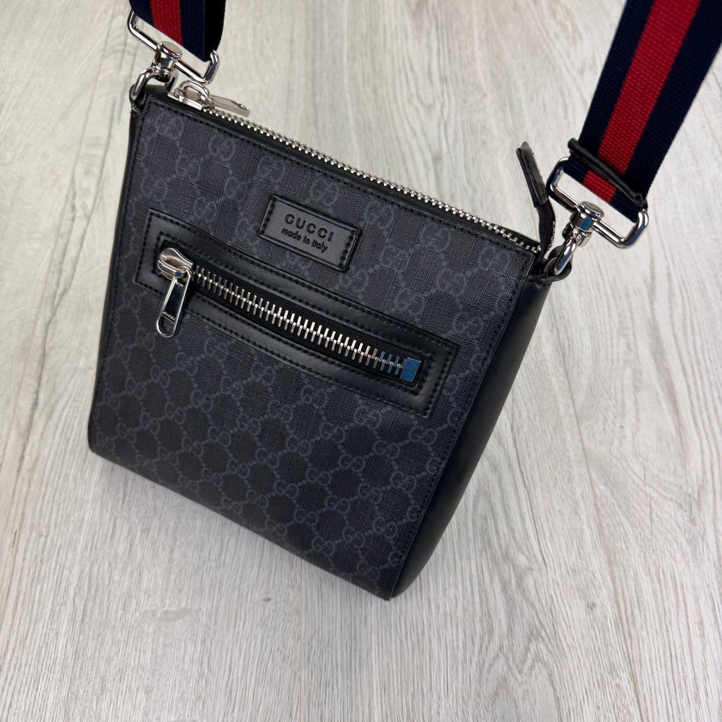 Gucci Messenger Men’s GG Black Small Side Bag & Snake Wallet