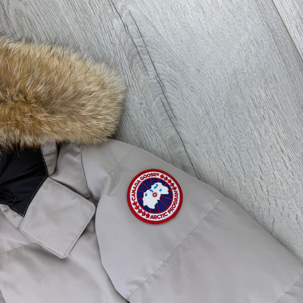 Canada Goose Women’s Stone Chelsea Parker Jacket - Medium