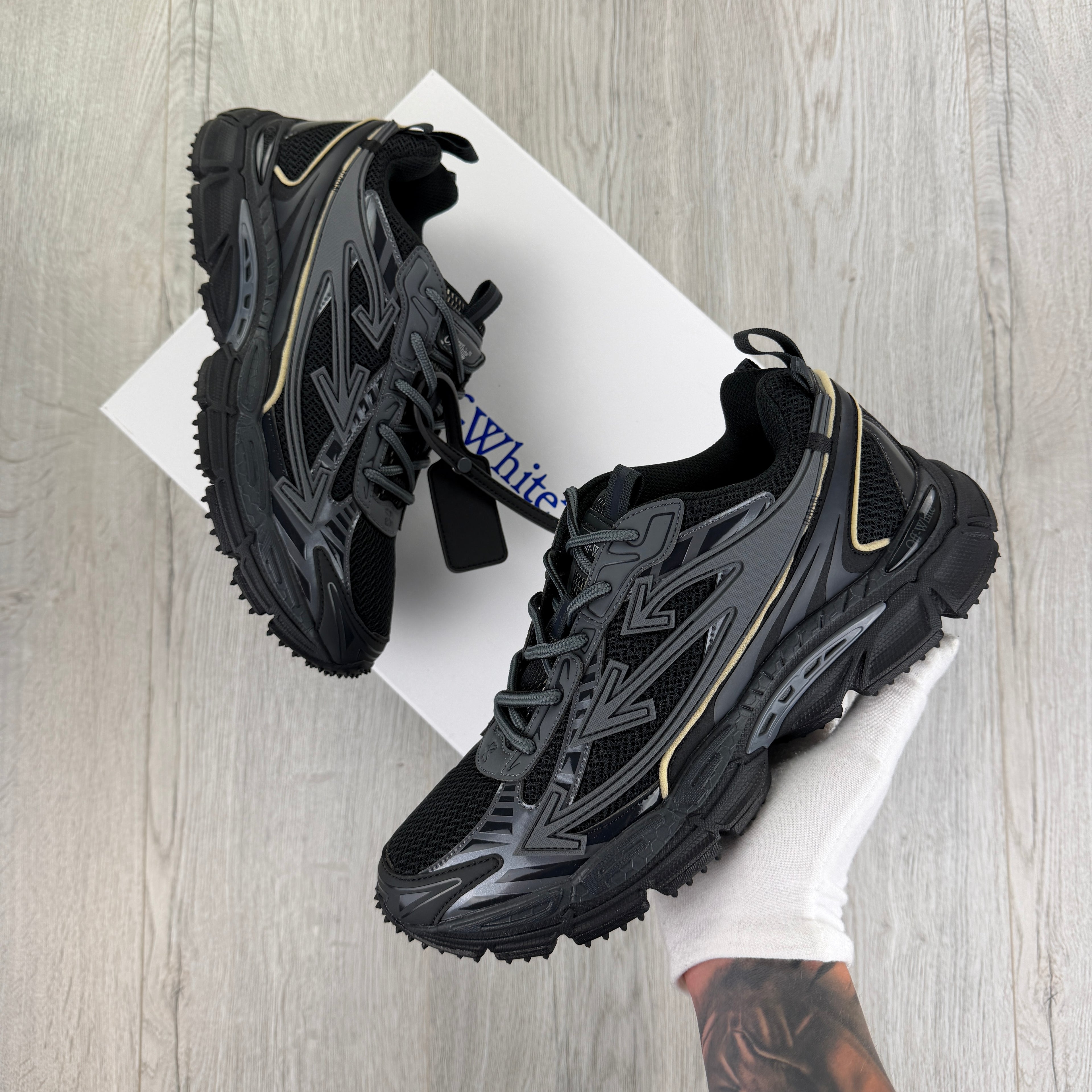 Off White Be Right Back Sneakers  - Uk 8