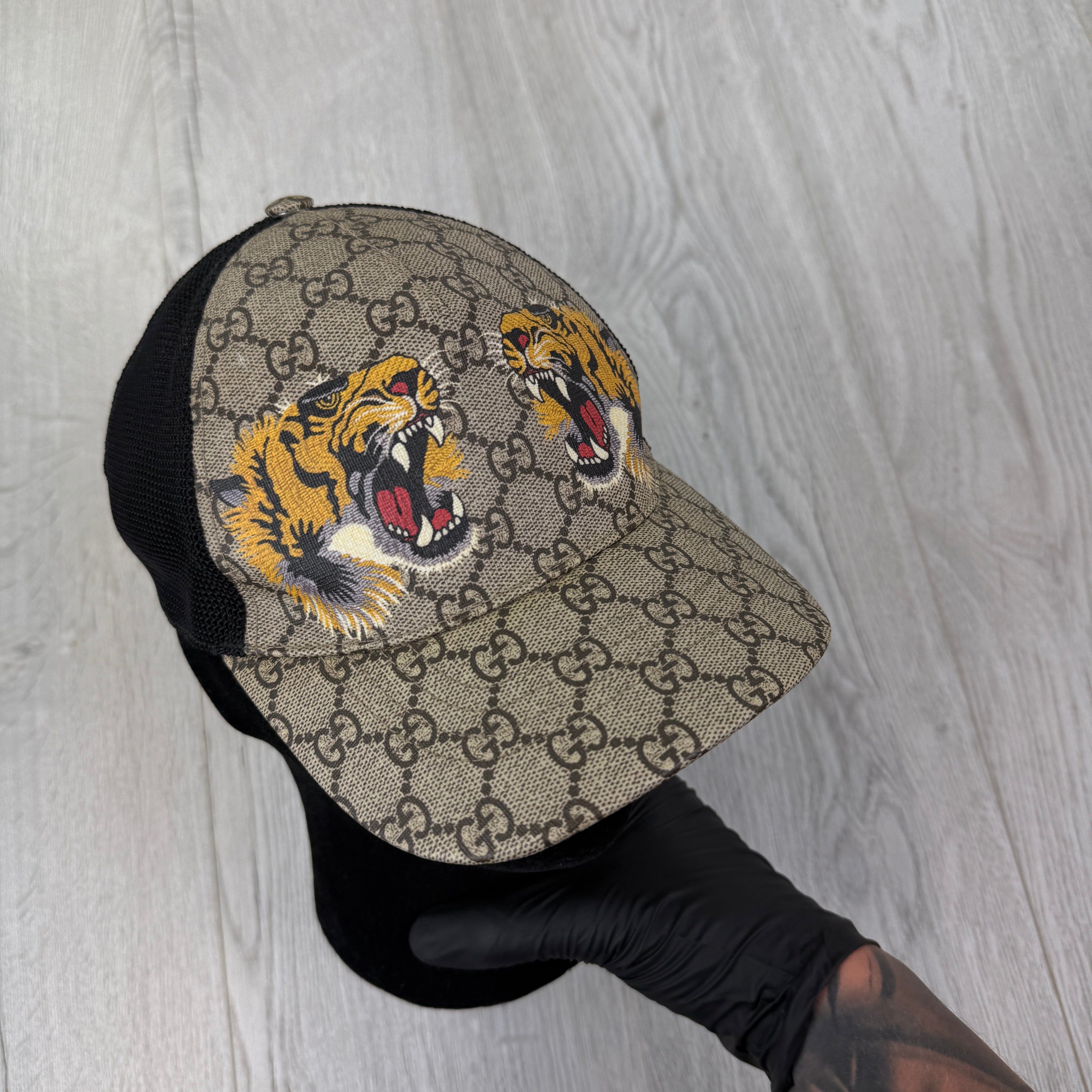 Gucci Men’s Beige GG Tiger Baseball Cap - XS