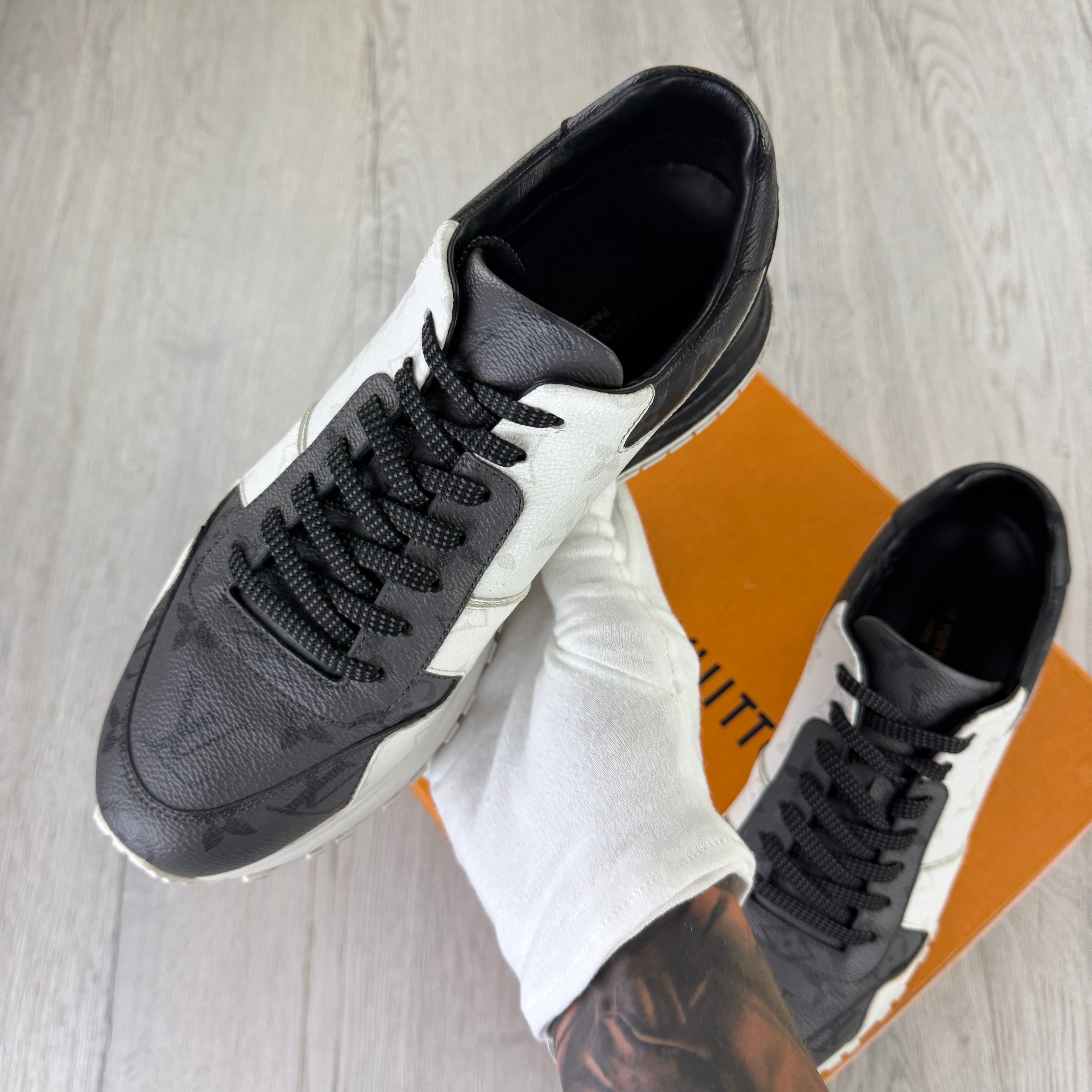 Louis Vuitton Men’s Monogram White Black Run Away Trainers - Uk 7