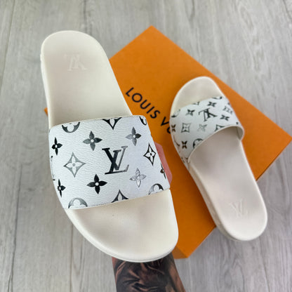 Louis Vuitton Men’s White & Silver Monogram Sliders - Uk 9