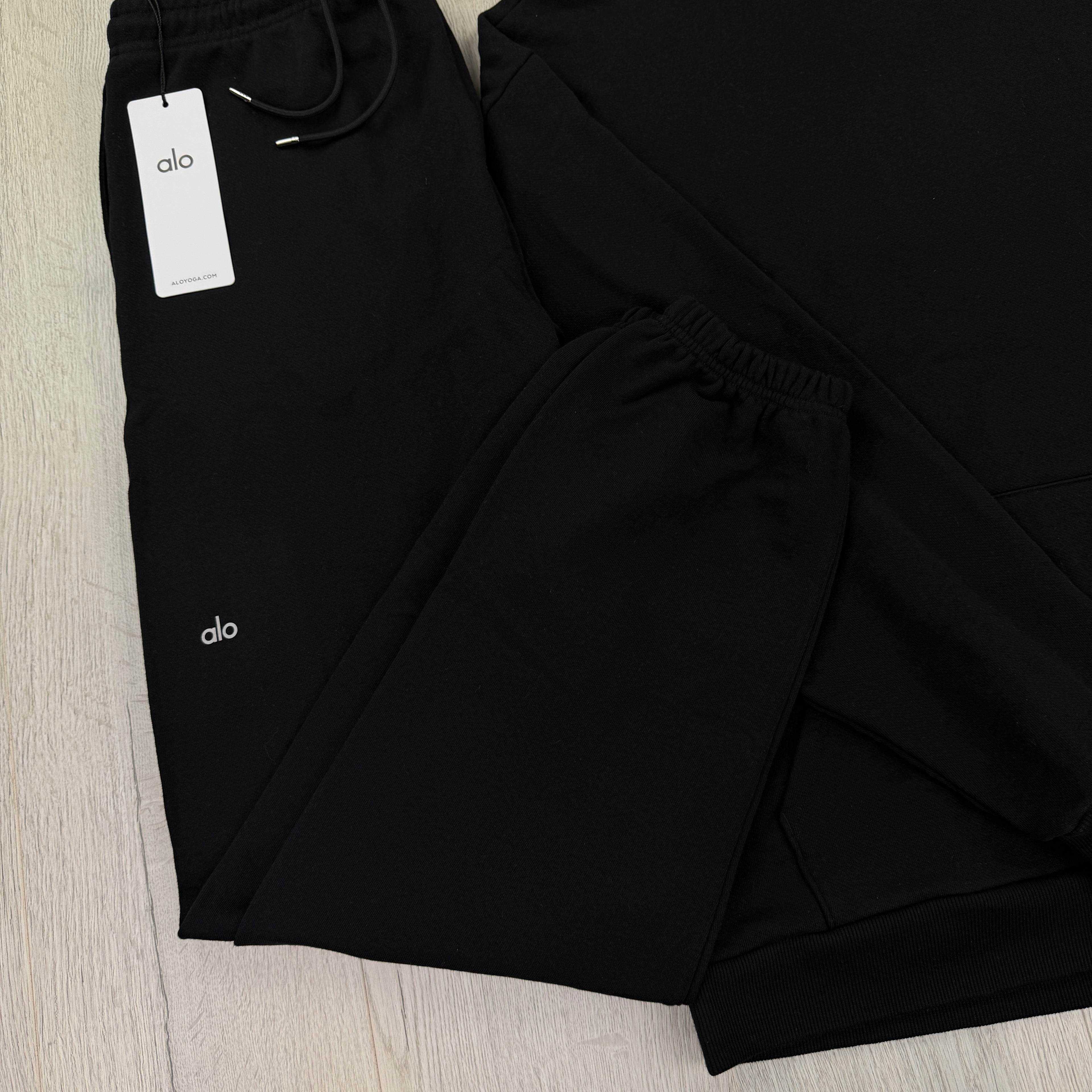 Alo Men’s Black Full Tracksuit Relaxed Fit - Large