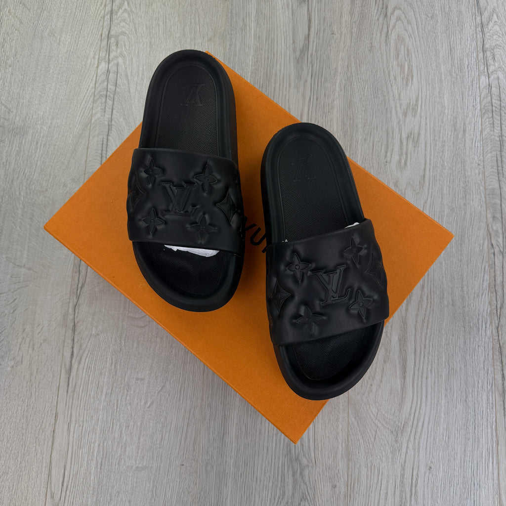 Louis Vuitton Men’s Black Waterfront Mules Sliders - Uk 8 (Fit 8.5/9)