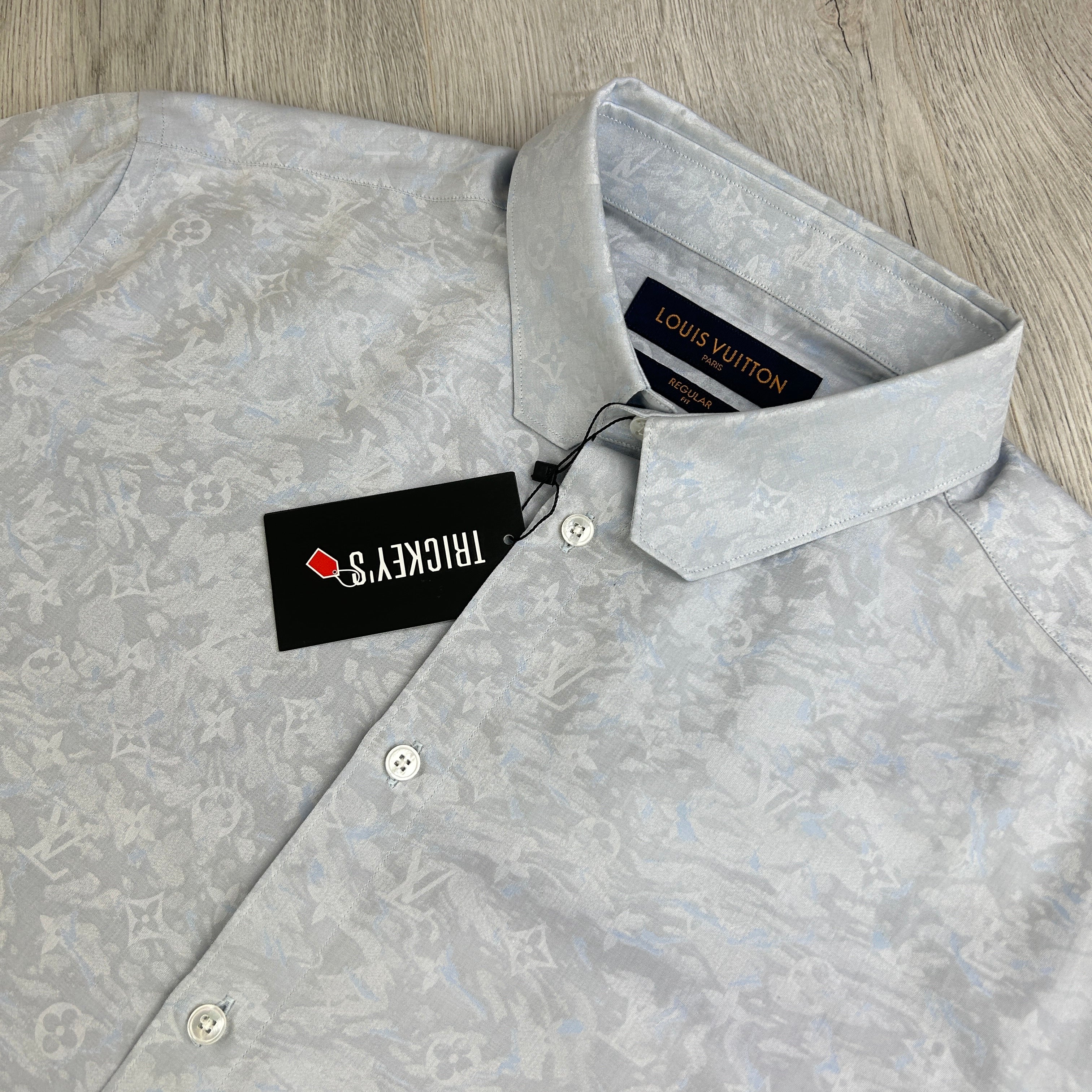 Louis Vuitton Men’s Full Button Up Shirt - XXL